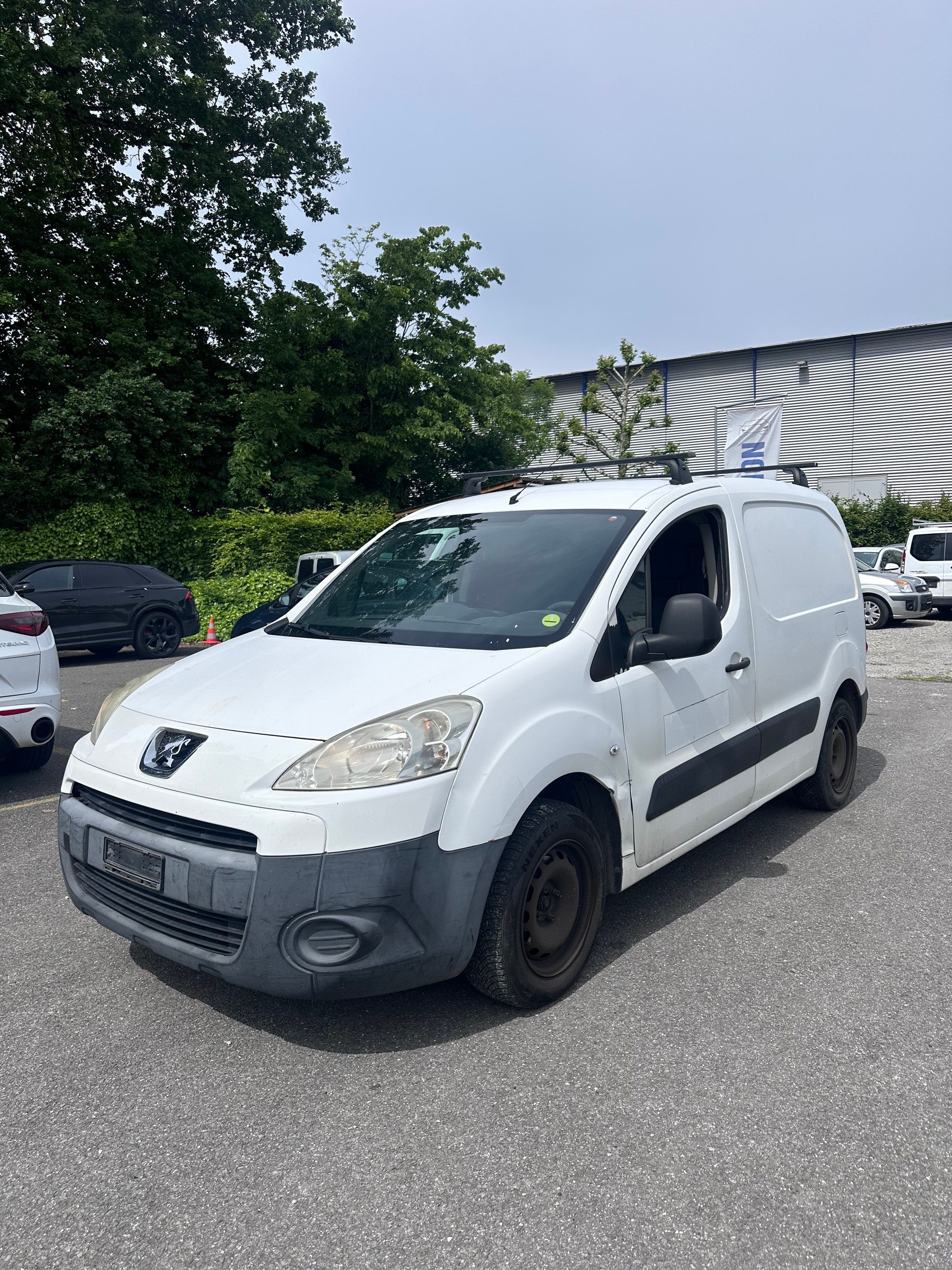 PEUGEOT Partner 1.6 e-HDI Urban Pack