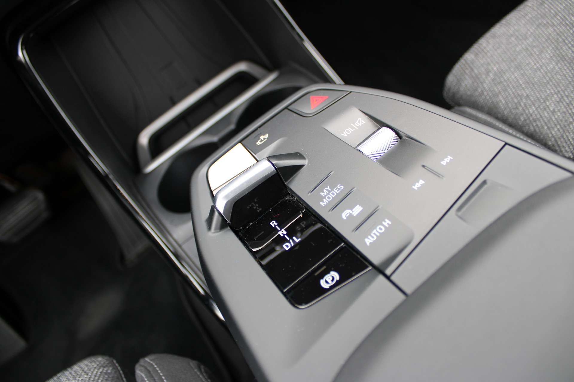 BMW 218i Active Tourer-image-14