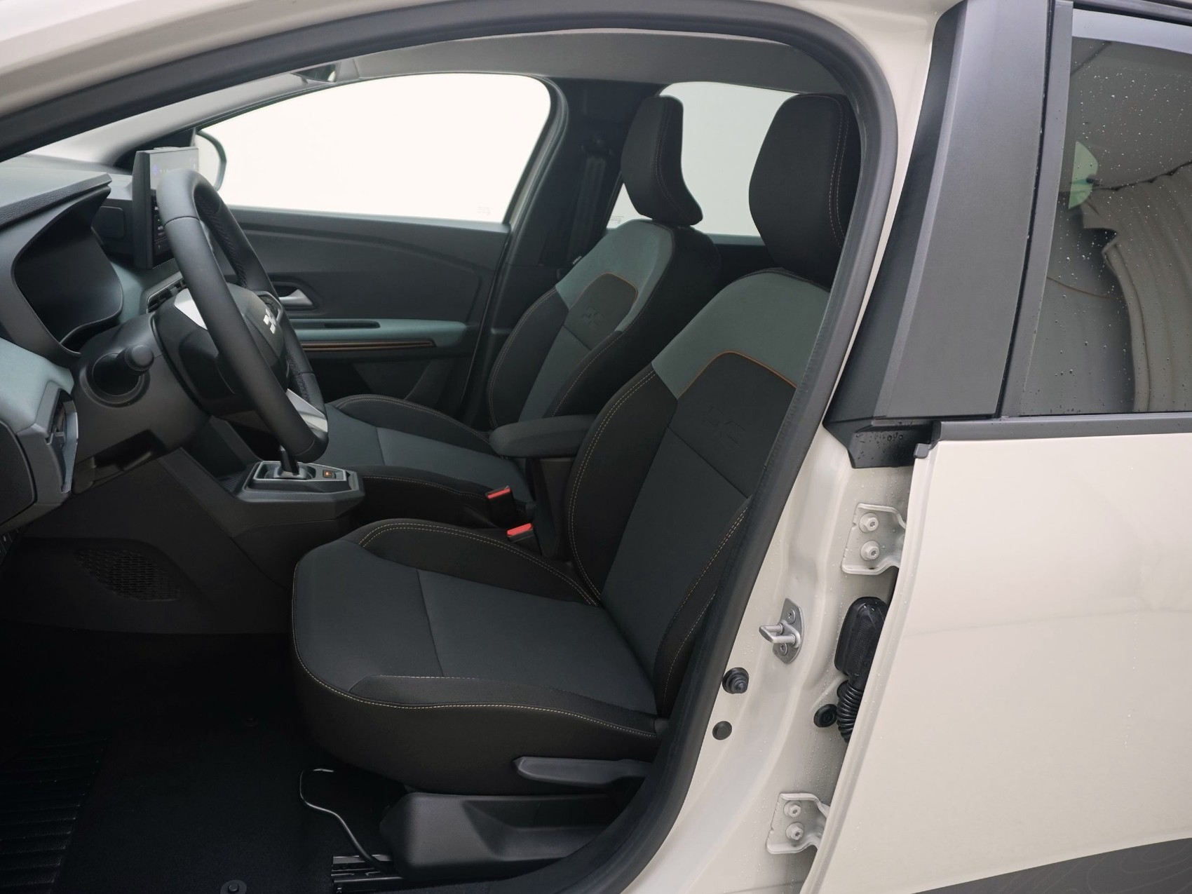 DACIA Jogger 1.8 Hybrid Extreme 7Plätzer-image-11