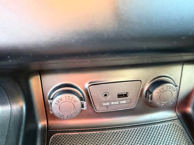 HYUNDAI iX 35 2.0 Comfort 4WD-image-12