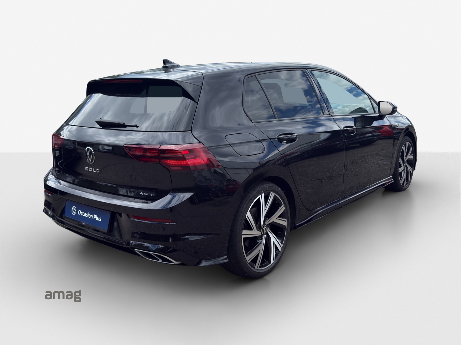 VW Golf 2.0 TSI R-Line DSG 4 Motion-image-4