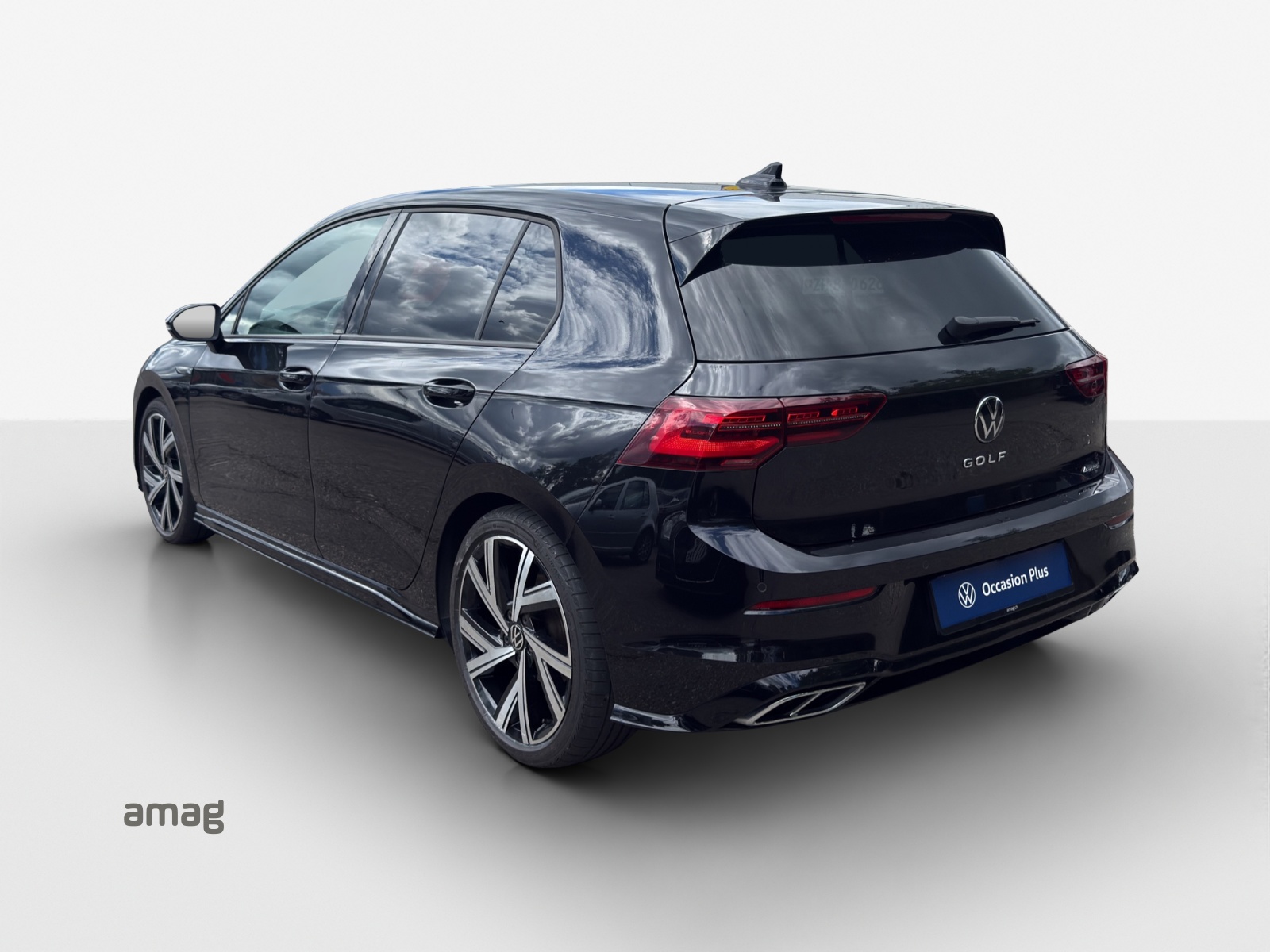 VW Golf 2.0 TSI R-Line DSG 4 Motion-image-2