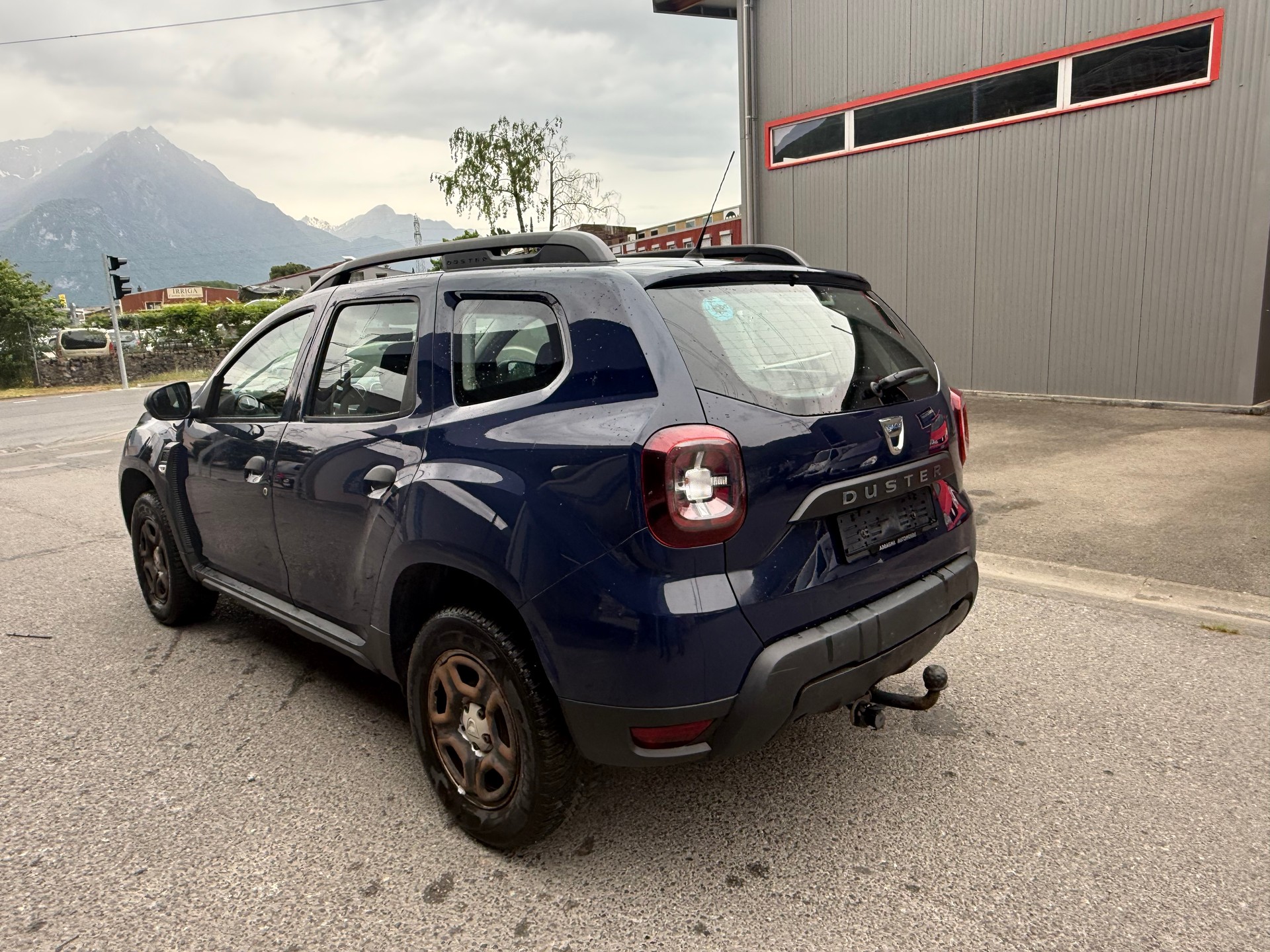 DACIA Duster SCe 115 Essential 4x4-showroom-element-3