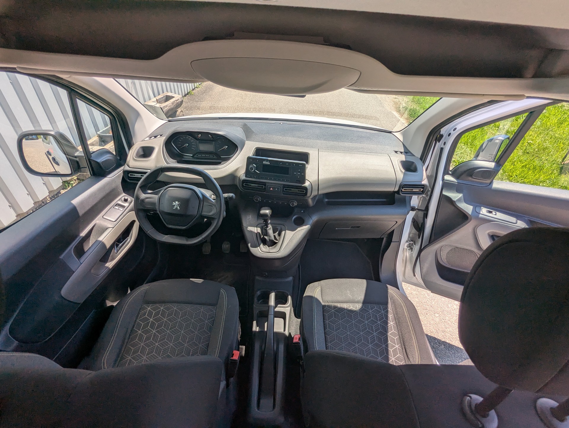 PEUGEOT Rifter 1.2 PureTech Active-image-21
