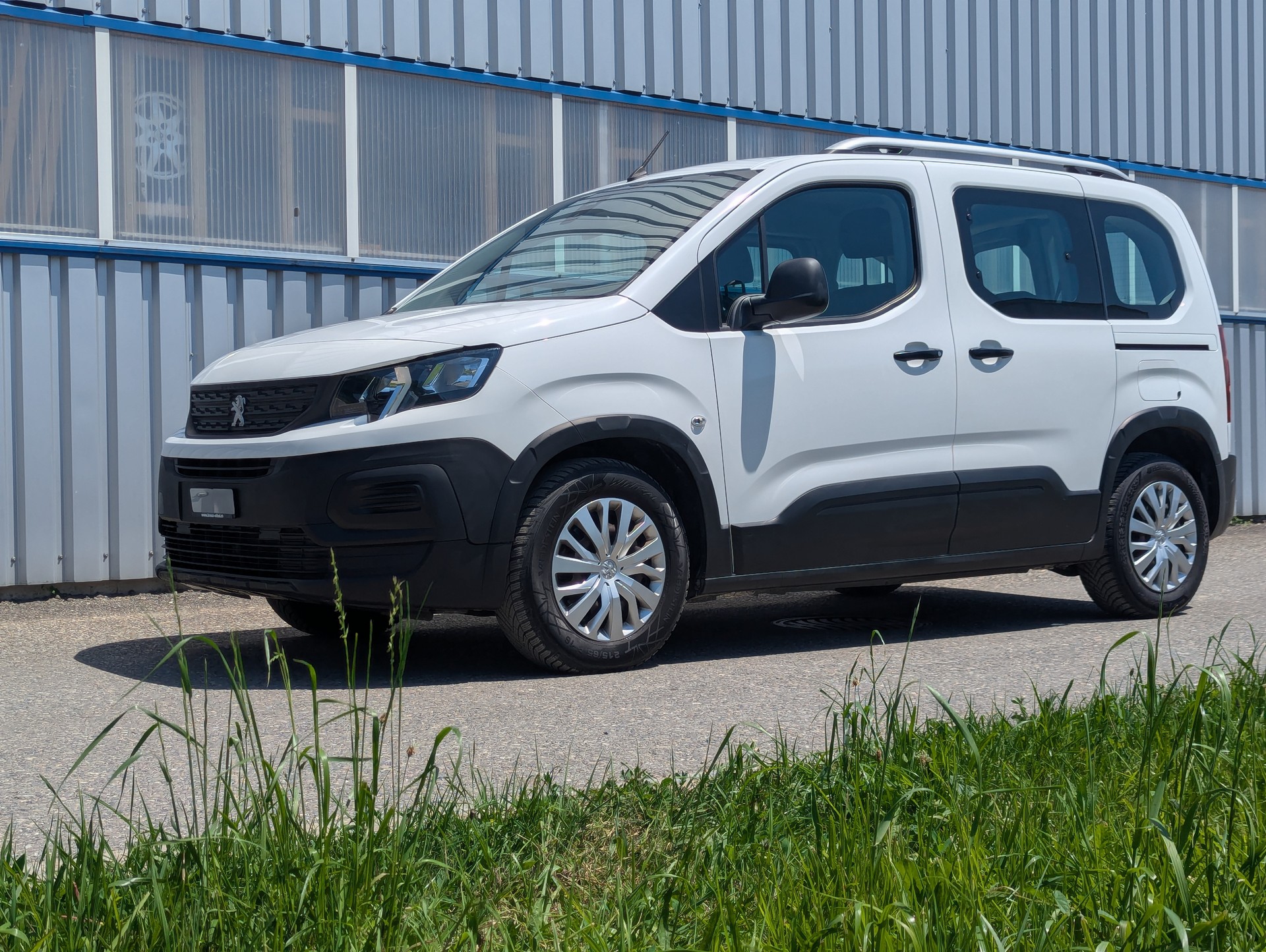 PEUGEOT Rifter 1.2 PureTech Active-image-10
