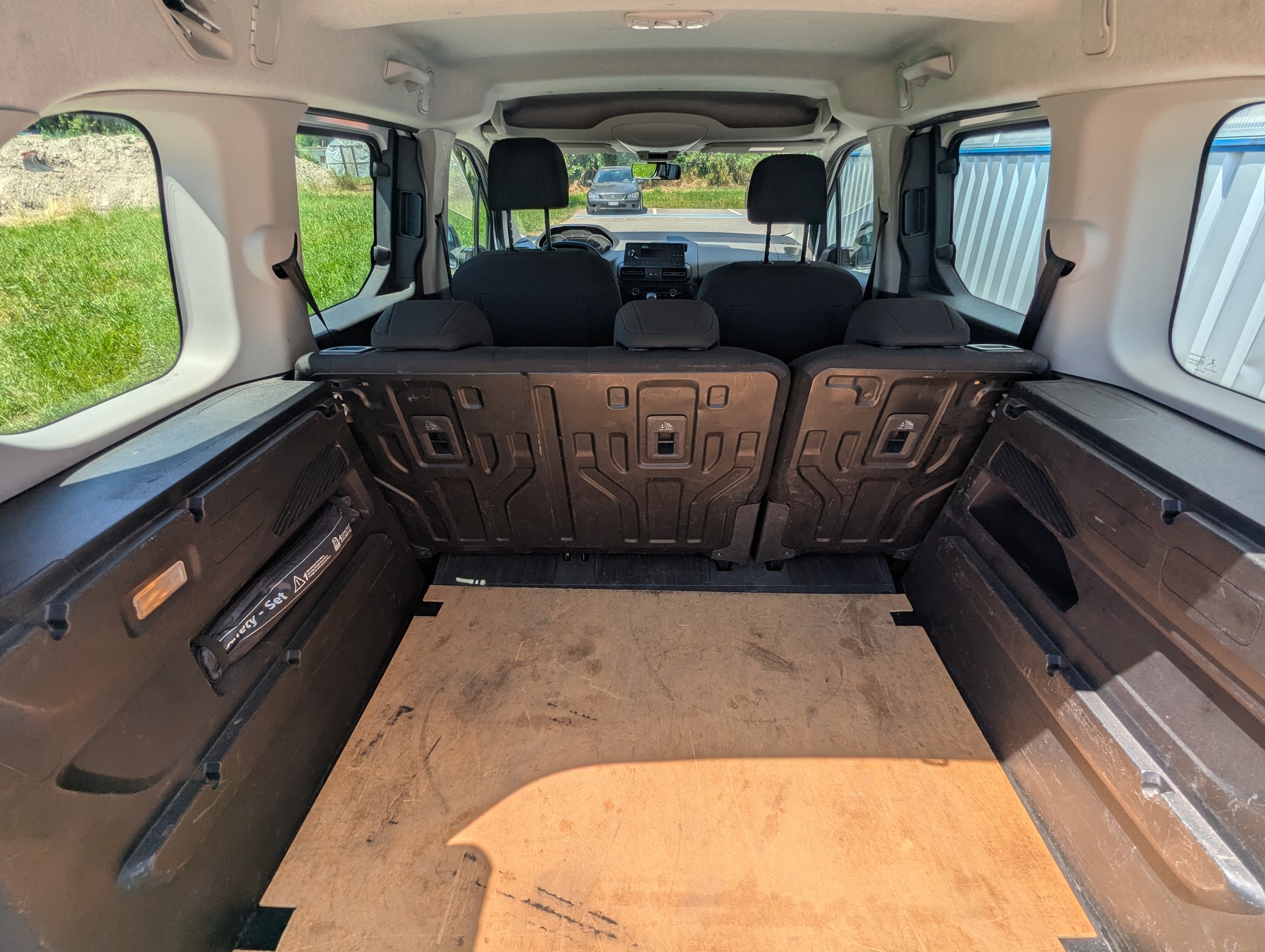 PEUGEOT Rifter 1.2 PureTech Active-image-22