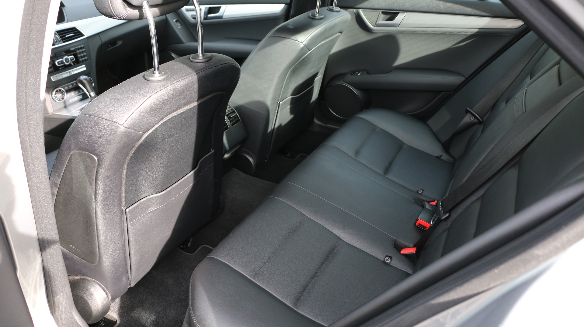 MERCEDES-BENZ C 350 Avantgarde 4Matic-image-12