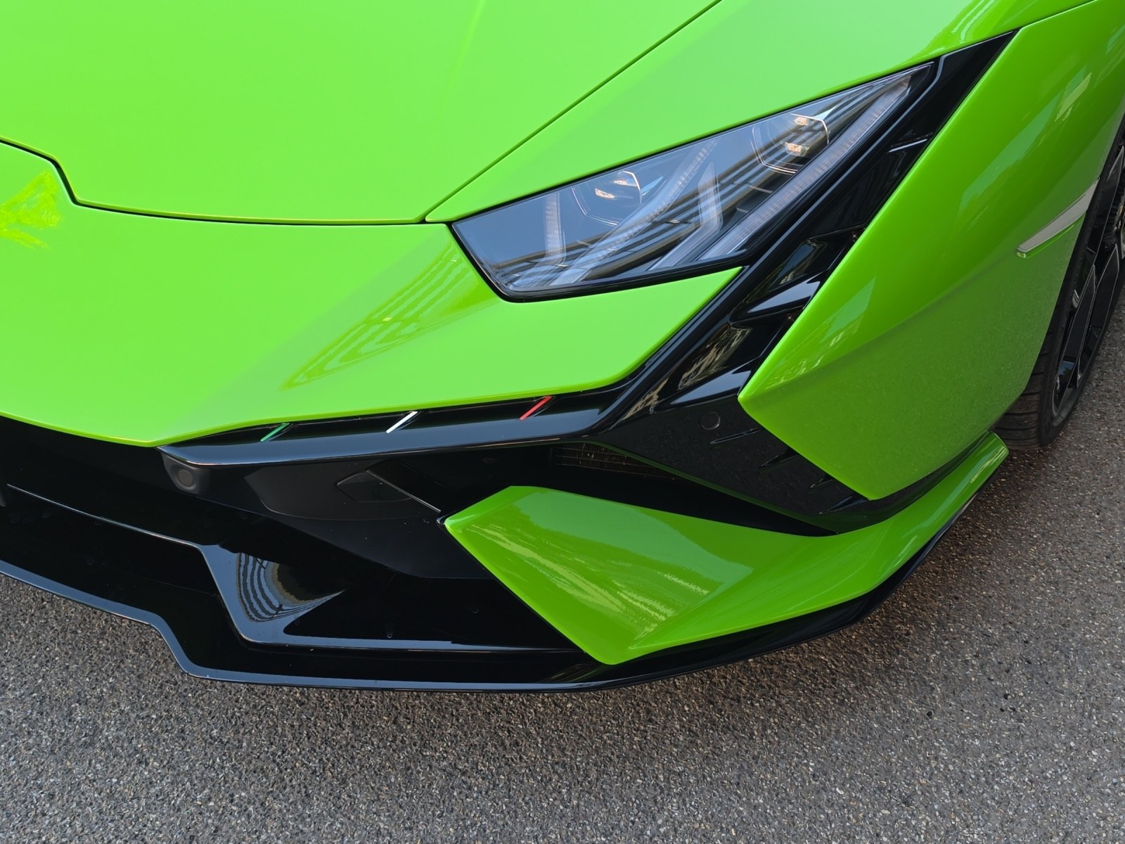 LAMBORGHINI Huracan Tecnica 24-image-12