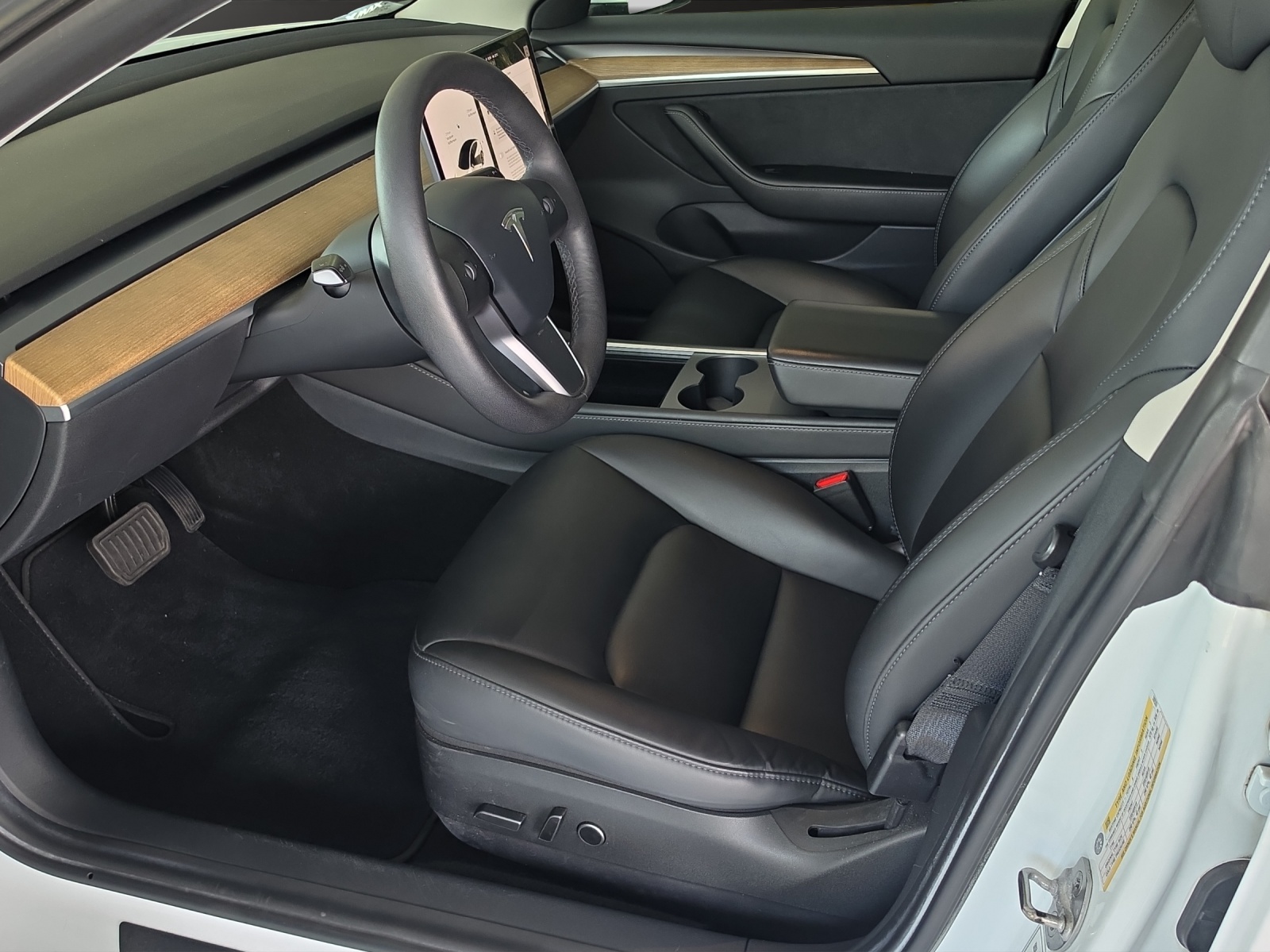 TESLA Model 3 Long Range Dual Motor AWD-image-7