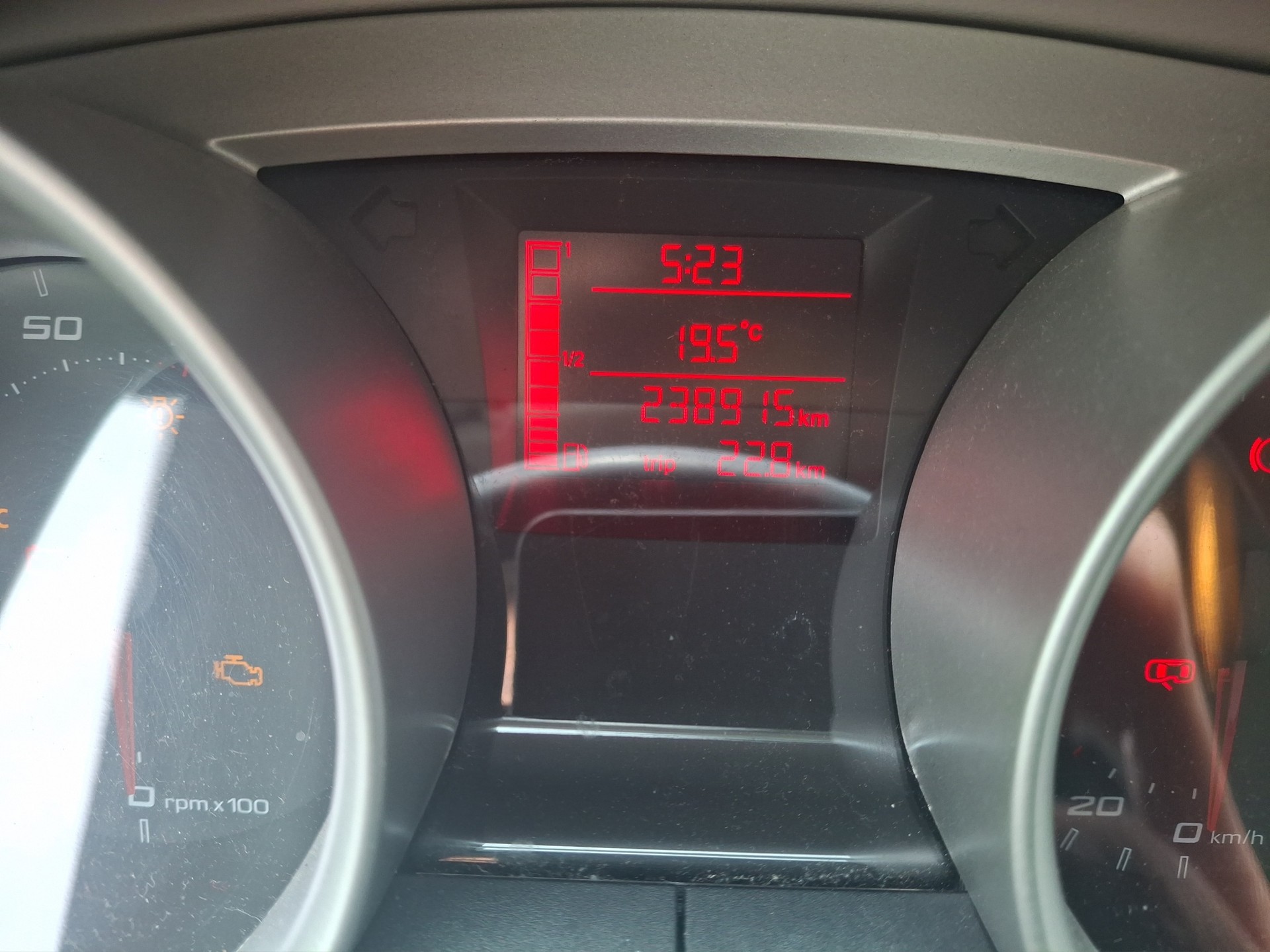SEAT Ibiza 1.6 Stylance-image-5