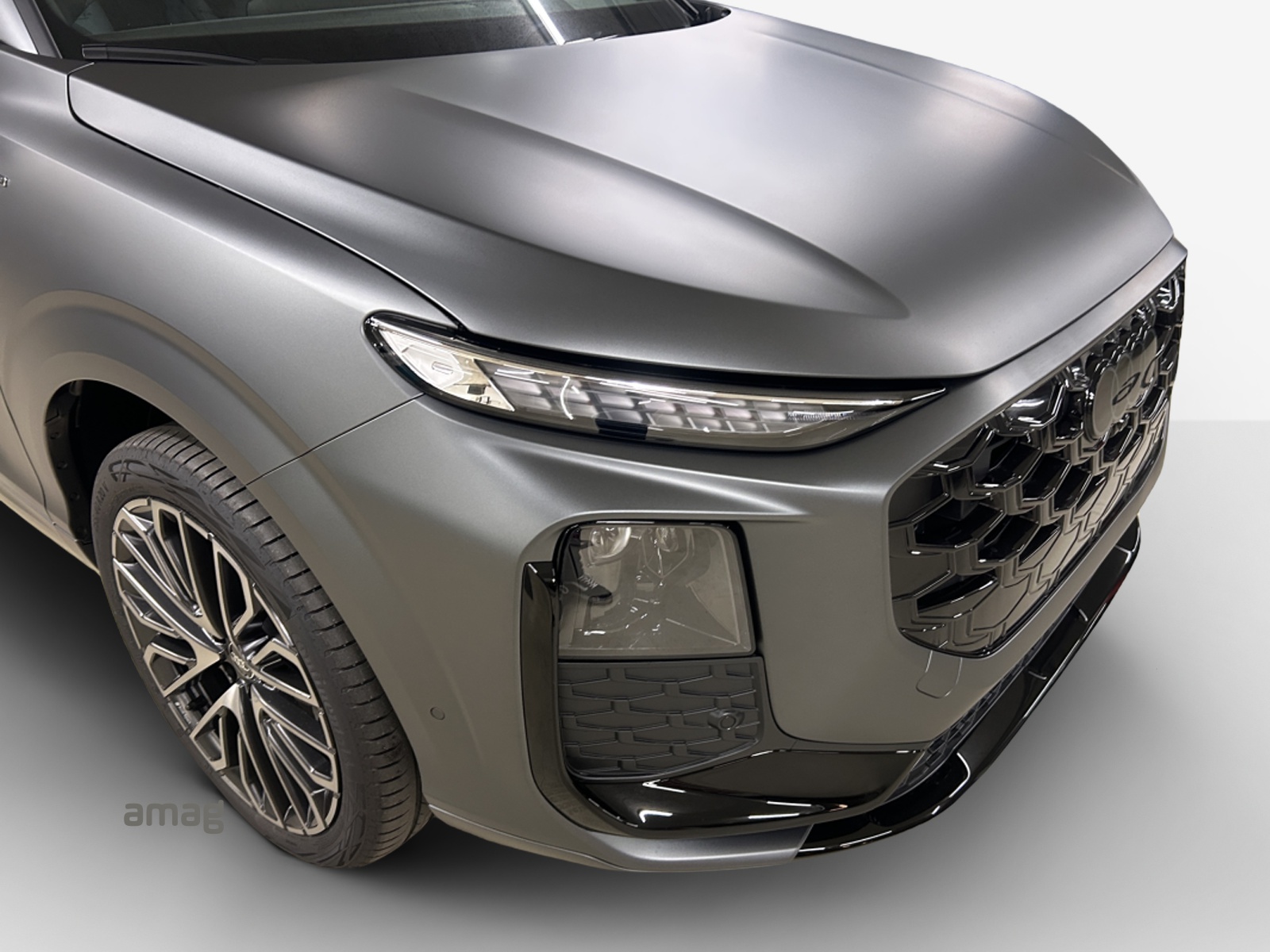 AUDI Q3 SUV e-hybrid 200 kW S tronig-image-16