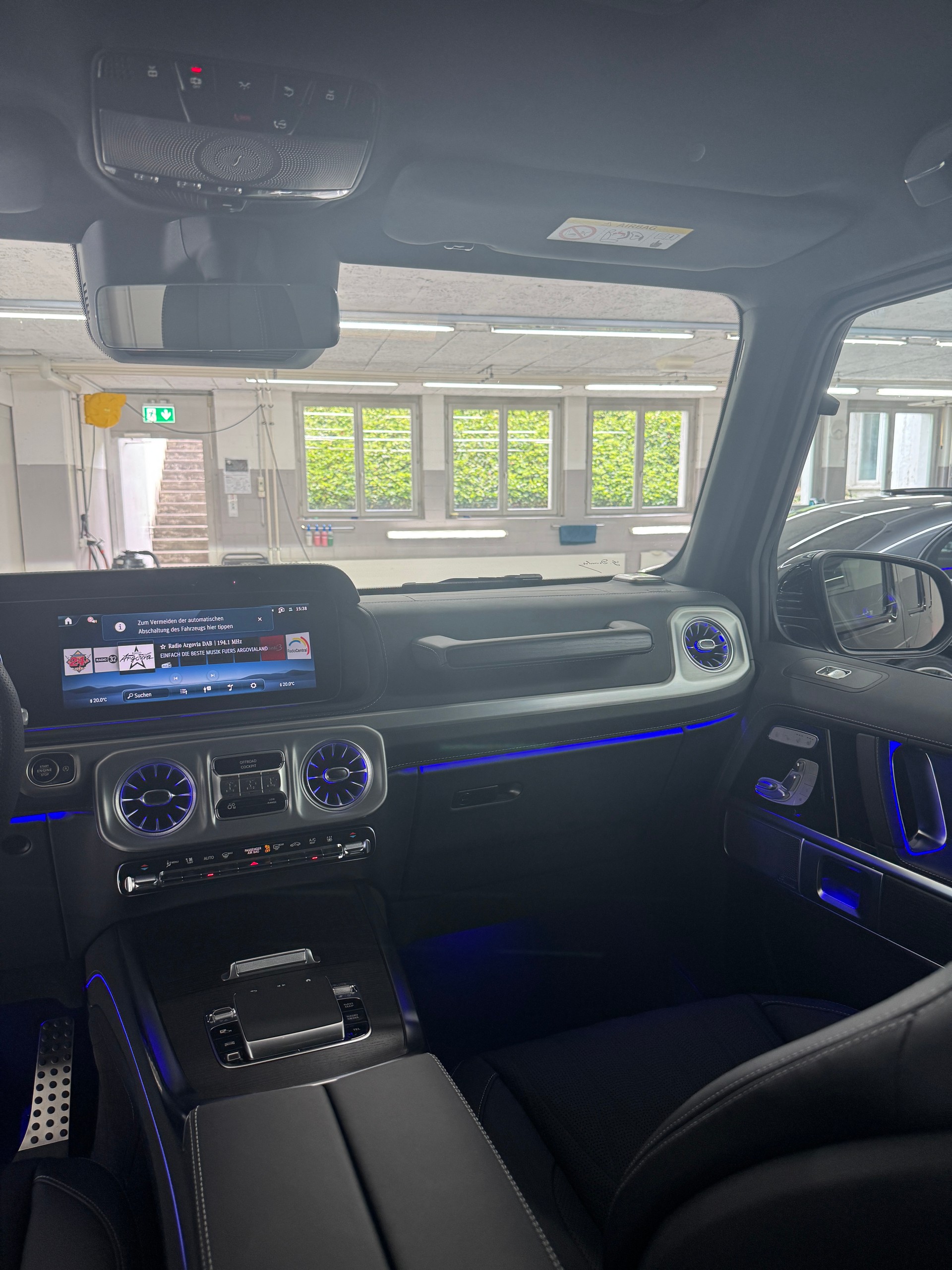 MERCEDES-BENZ G 450d-image-11