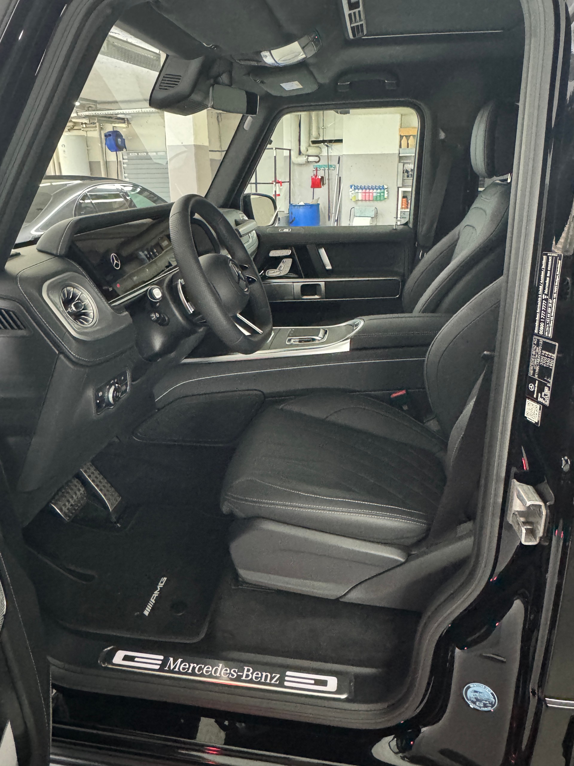 MERCEDES-BENZ G 450d-image-6