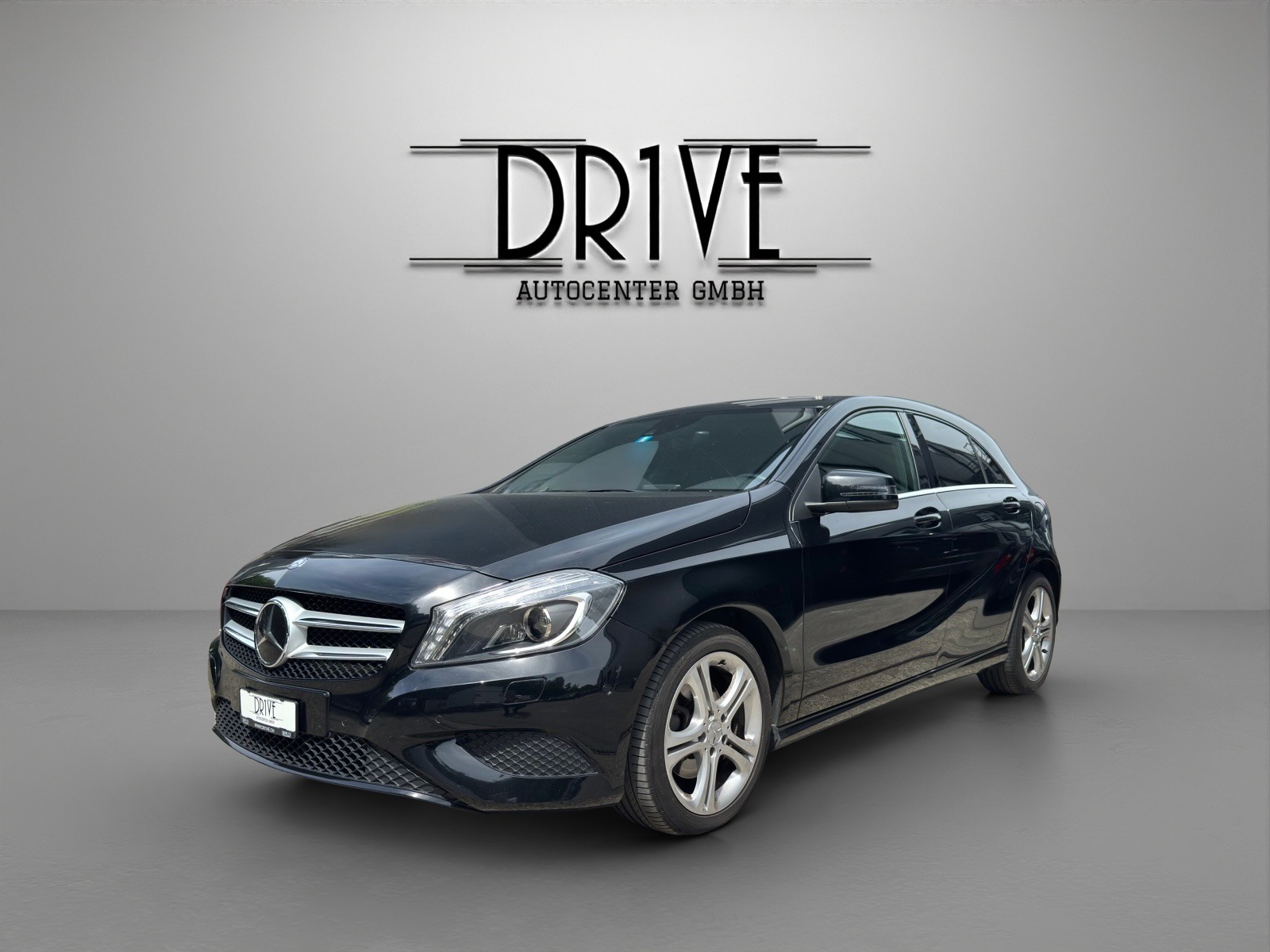 MERCEDES-BENZ A 200 Urban 7G-DCT-image-0