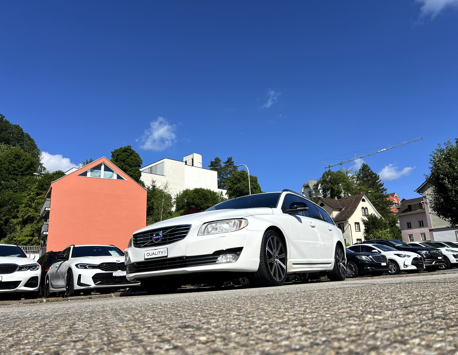 VOLVO V70 D4 AWD Momentum Dynamic Edition Geartronic-image-7