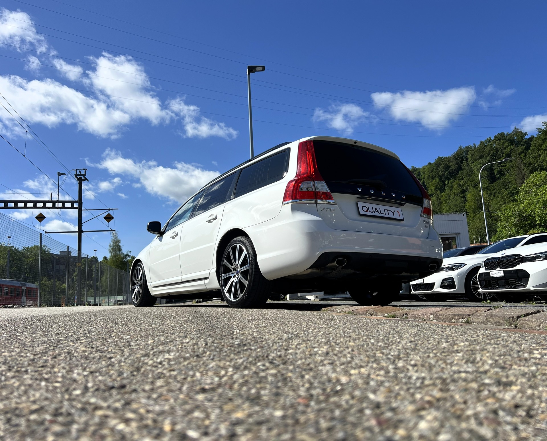 VOLVO V70 D4 AWD Momentum Dynamic Edition Geartronic-image-8