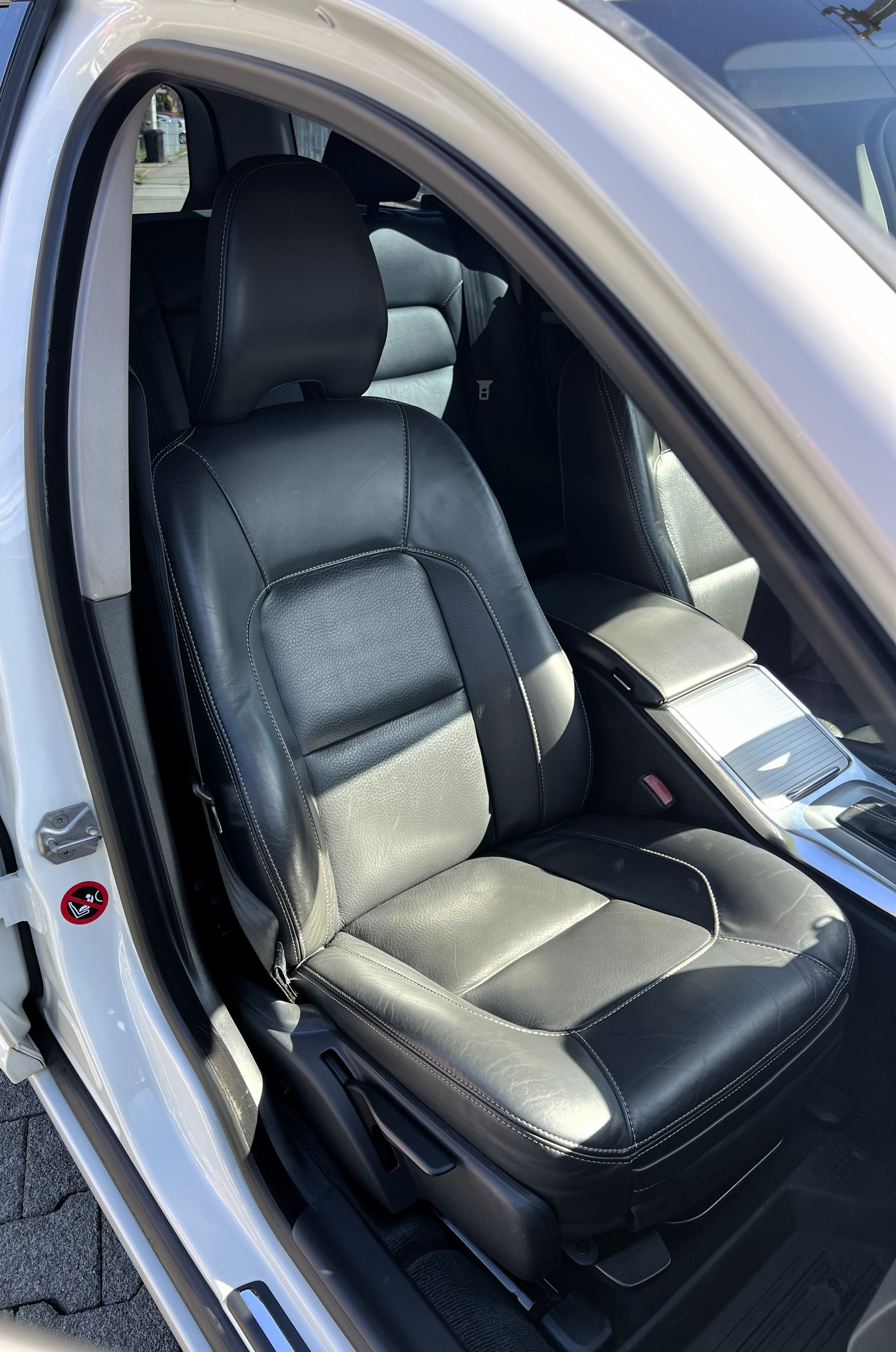 VOLVO V70 D4 AWD Momentum Dynamic Edition Geartronic-image-13