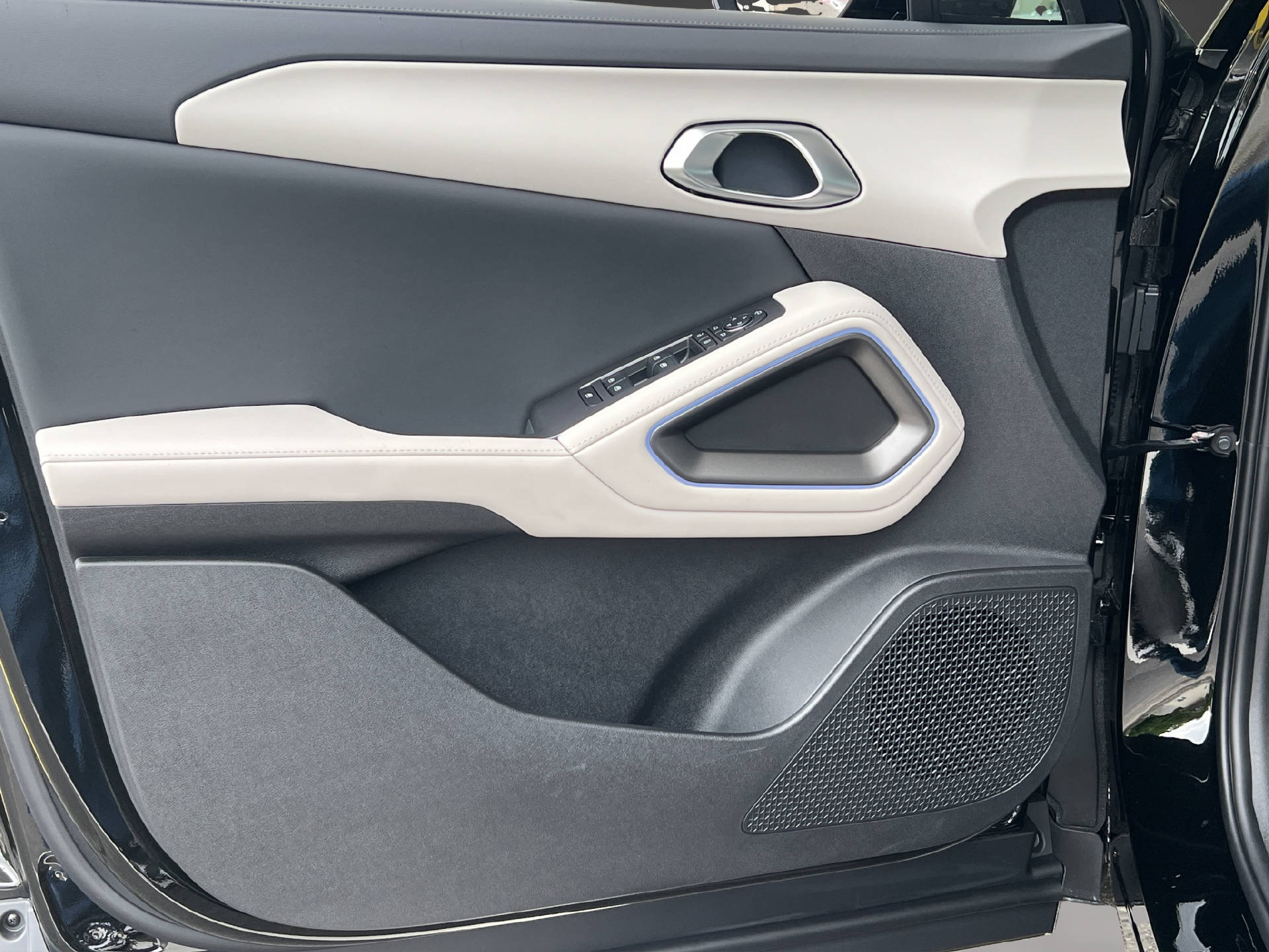 BYD Atto 2 DM-i Boost-image-19