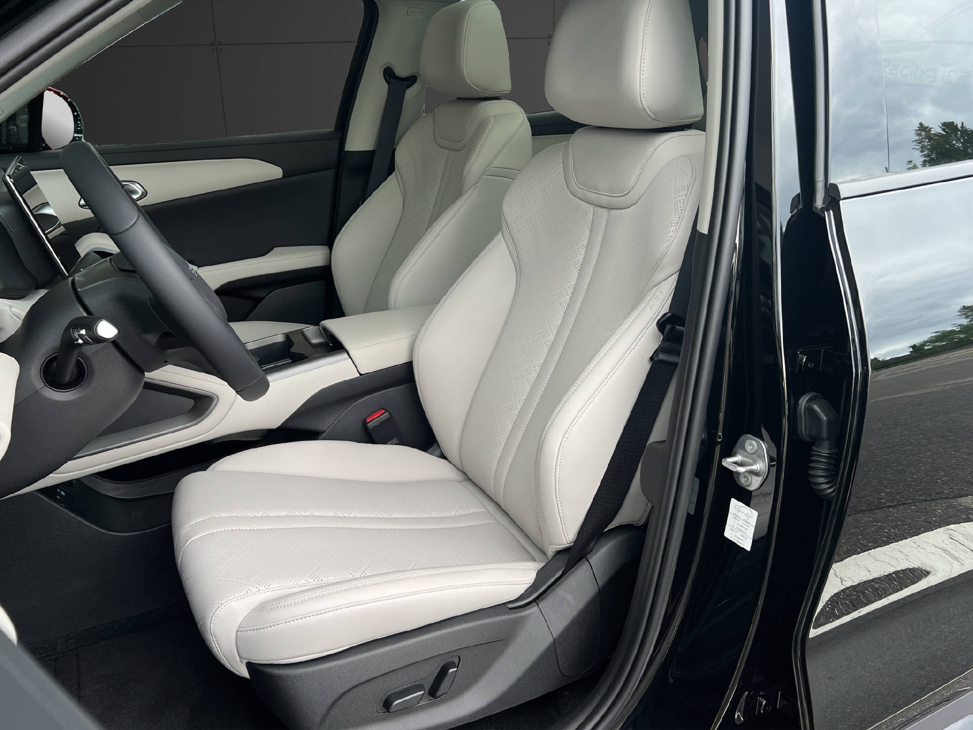 BYD Atto 2 DM-i Boost-image-8