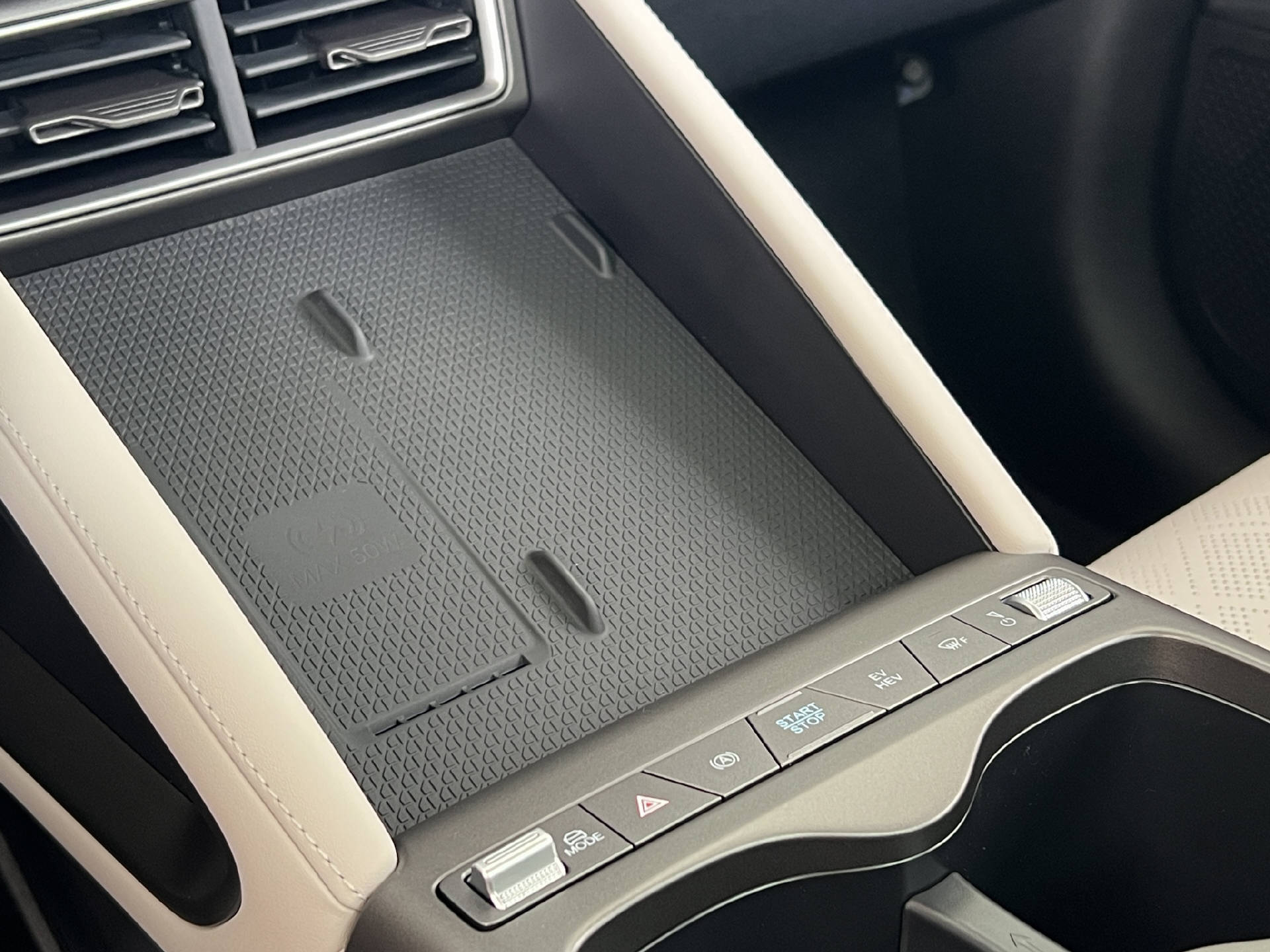 BYD Atto 2 DM-i Boost-image-18