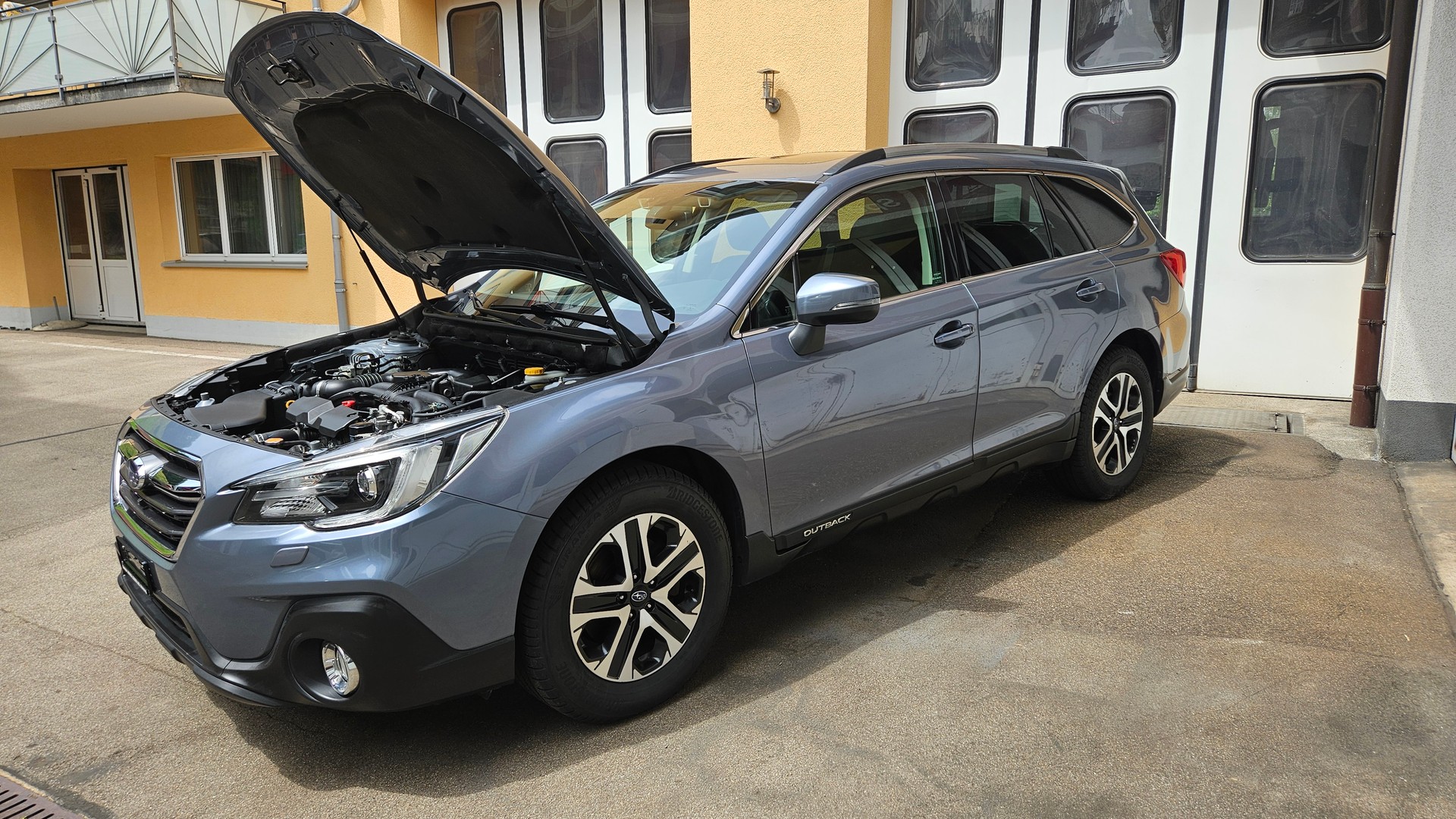 SUBARU Outback 2.5i Swiss Plus AWD Lineartronic-image-14