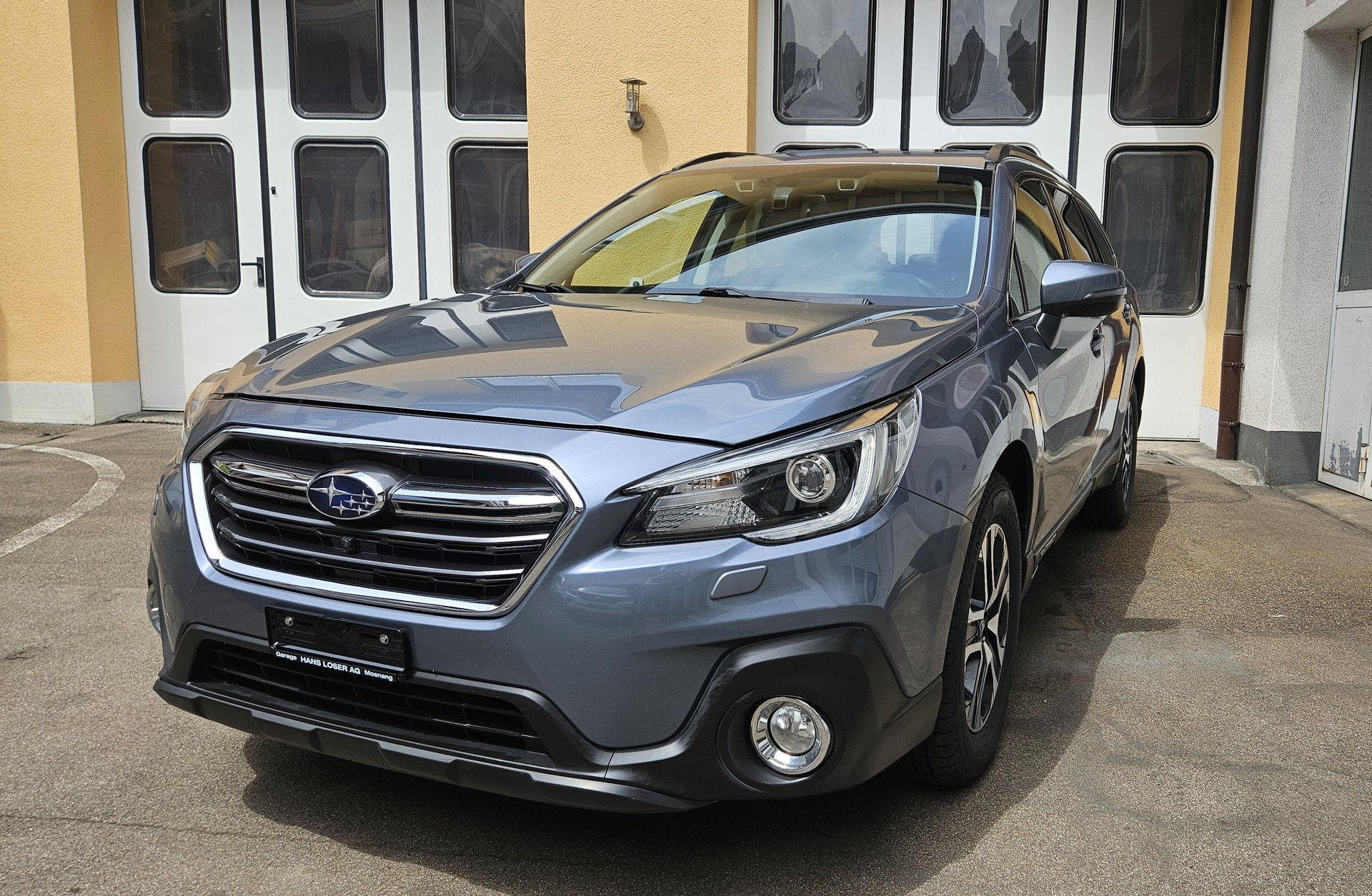 SUBARU Outback 2.5i Swiss Plus AWD Lineartronic-image-5