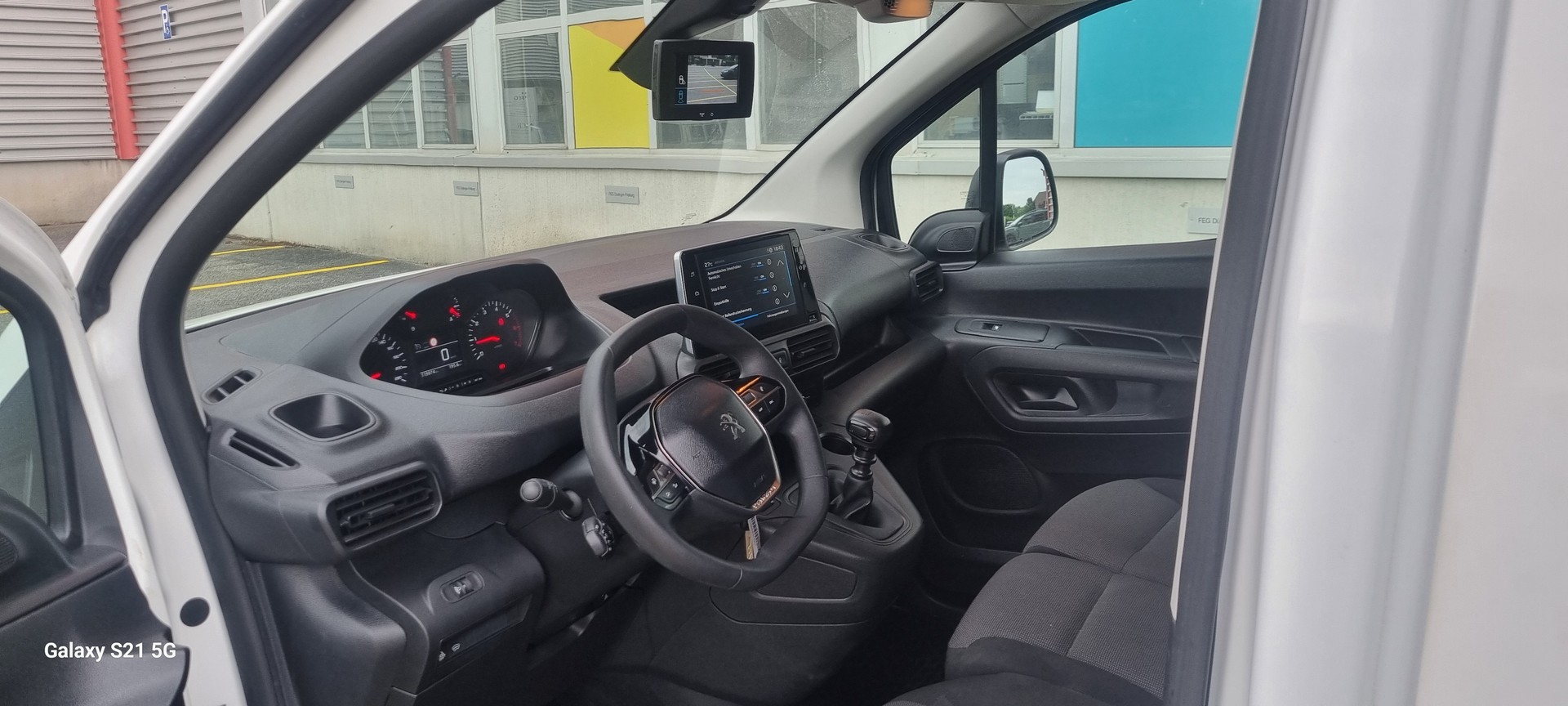 PEUGEOT Partner 1.5 Blue HDi s/s Asphalt Long 1000kg-image-11