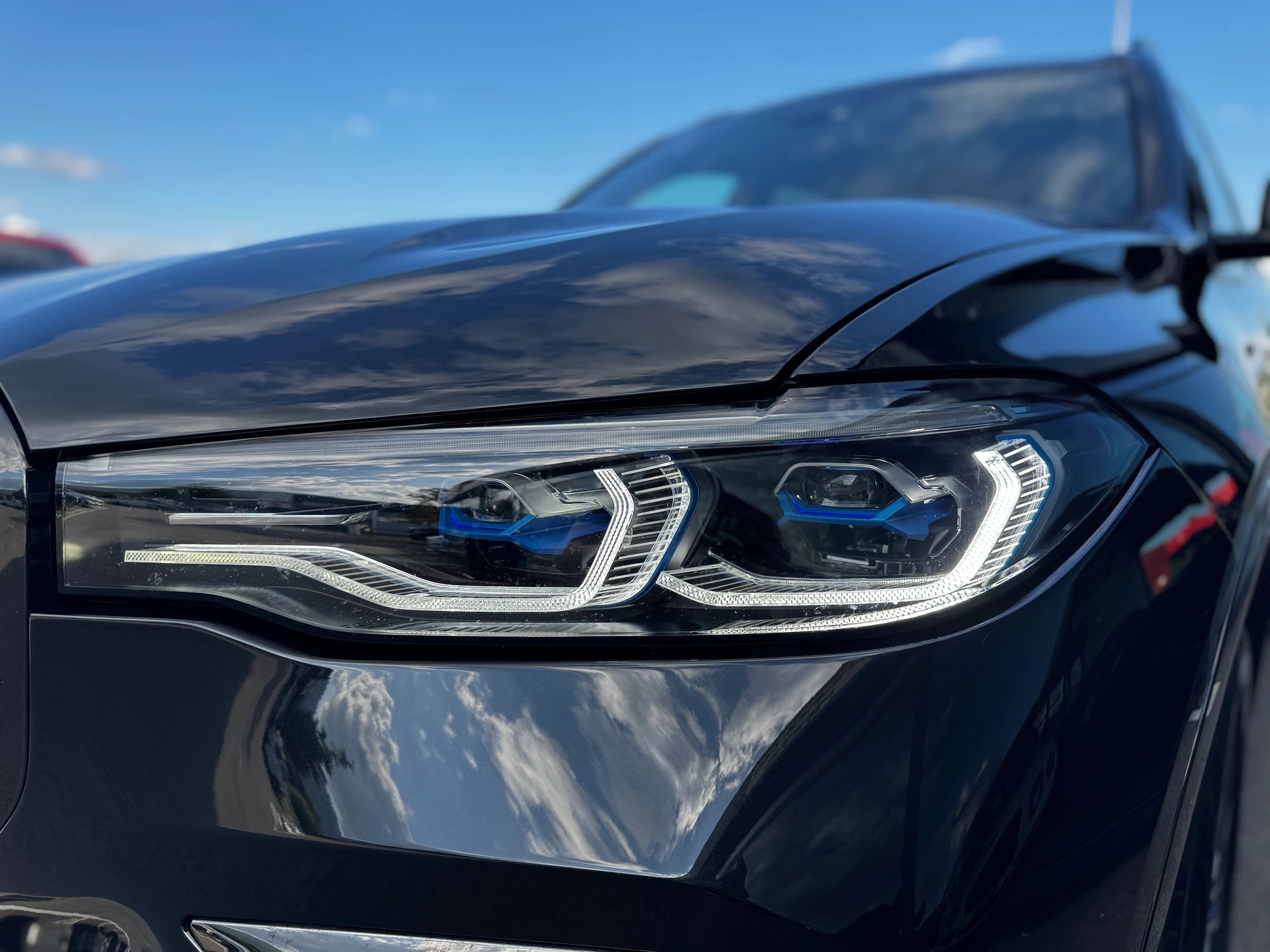 BMW X7 xDrive 48V 40i Steptronic-image-15