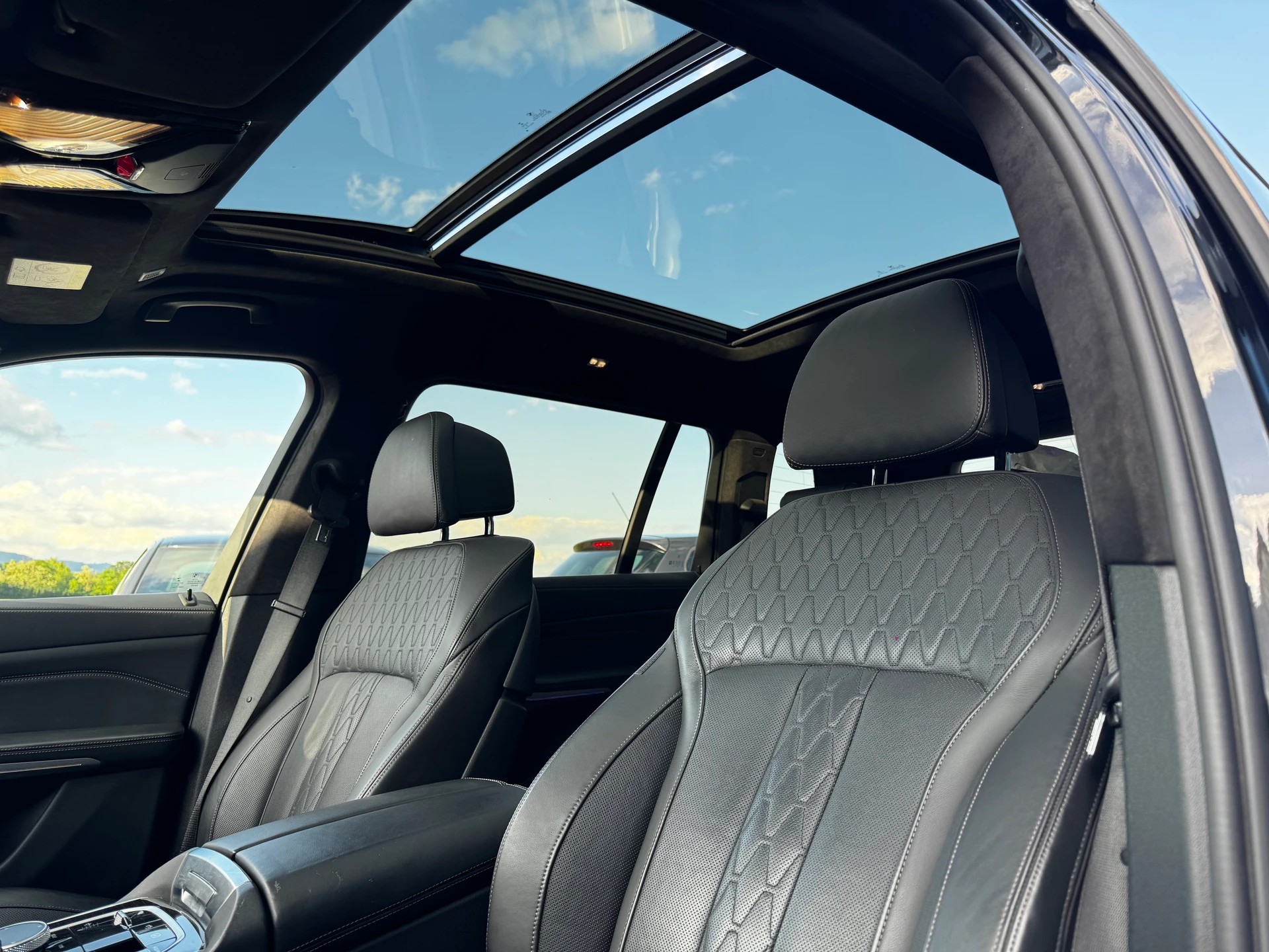 BMW X7 xDrive 48V 40i Steptronic-image-13