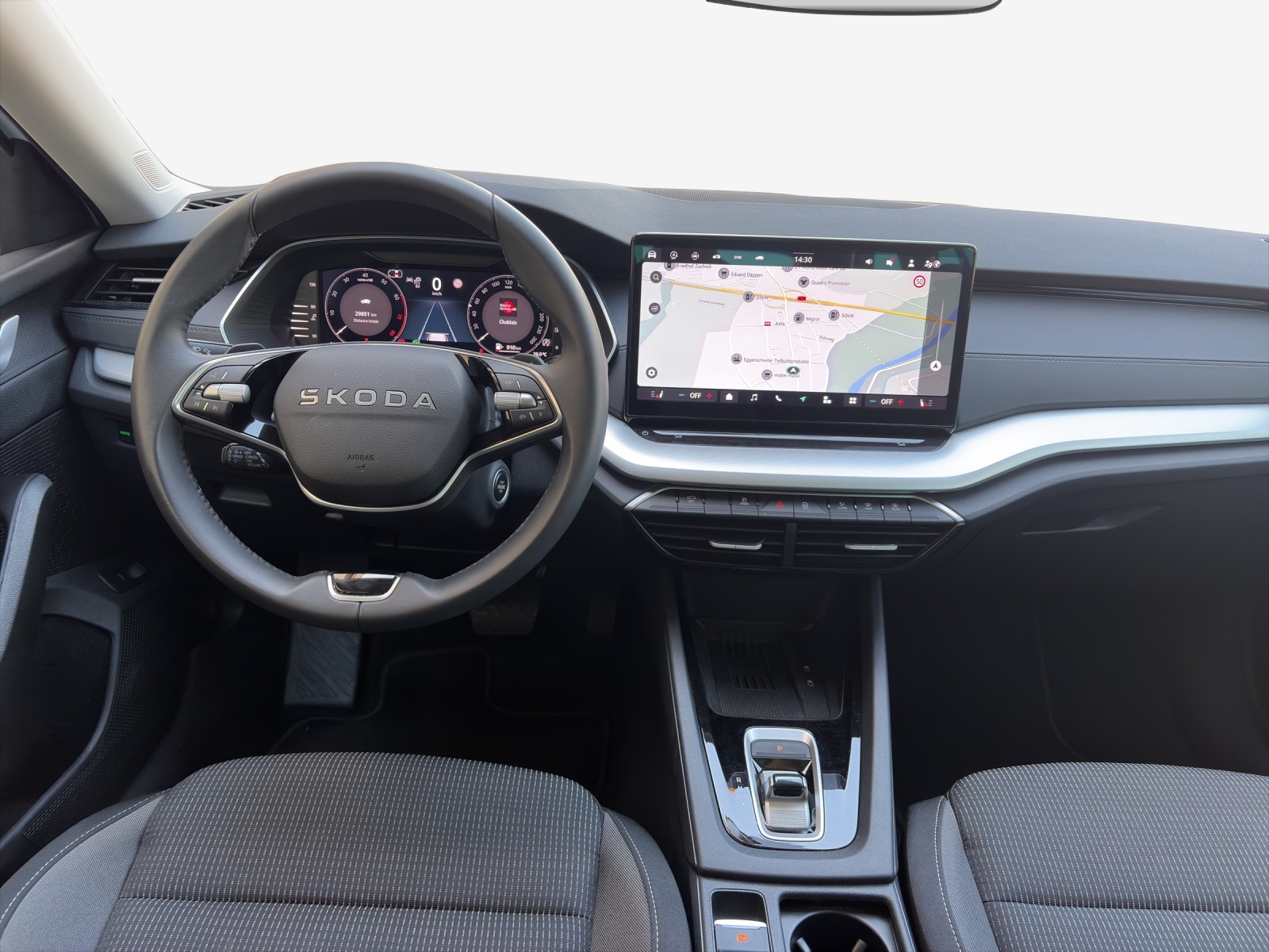SKODA Octavia Combi 1.5 TSI mHEV DSG Dynamic-image-8
