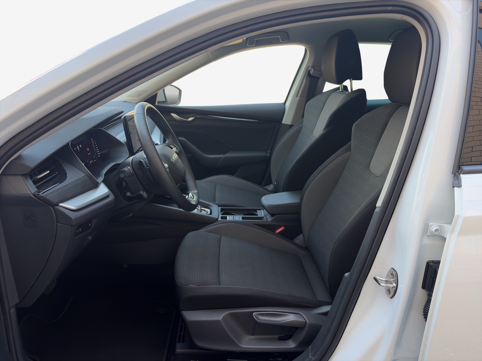 SKODA Octavia Combi 1.5 TSI mHEV DSG Dynamic-image-7