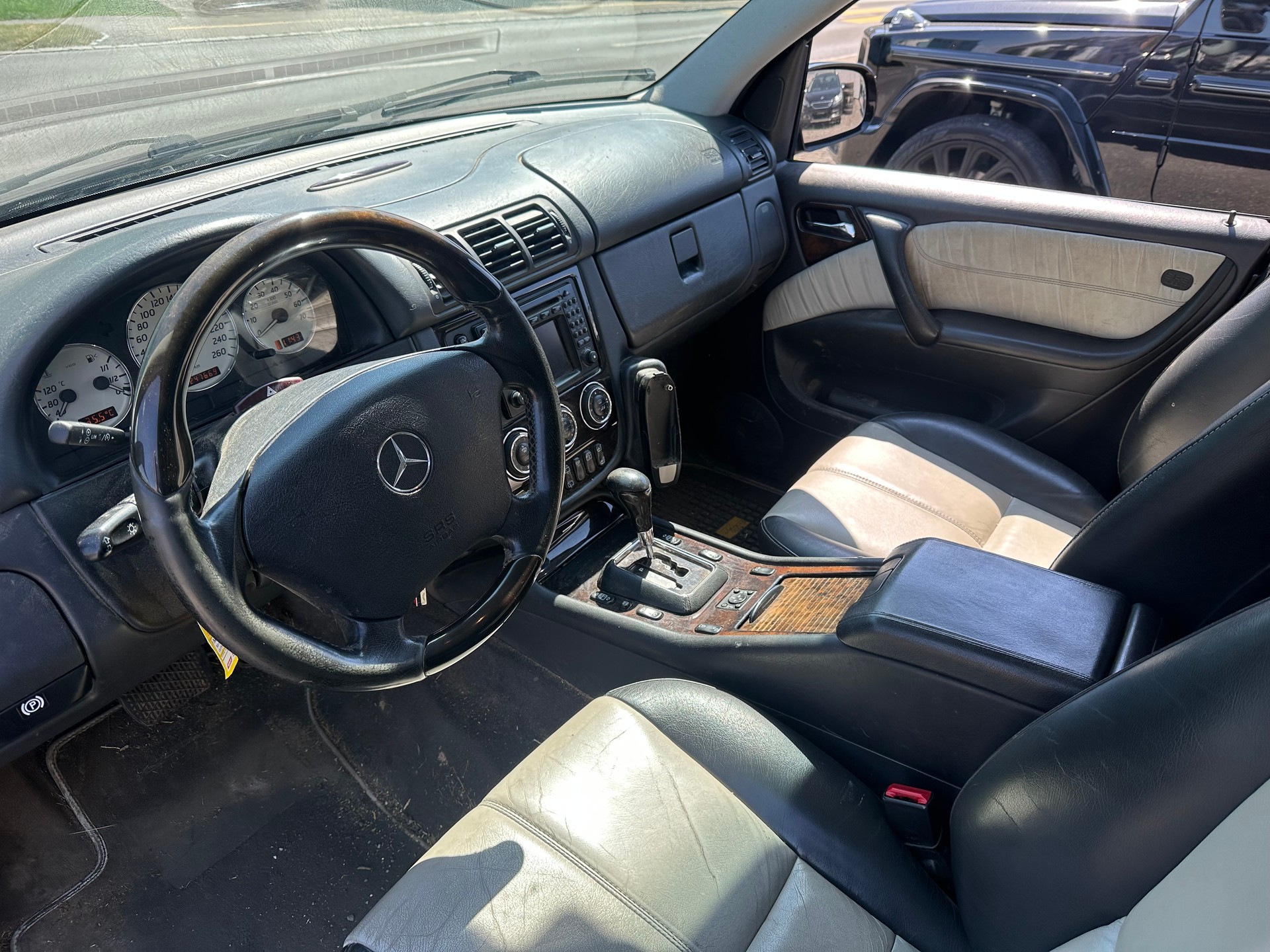 MERCEDES-BENZ ML 55 AMG Automatic-image-1