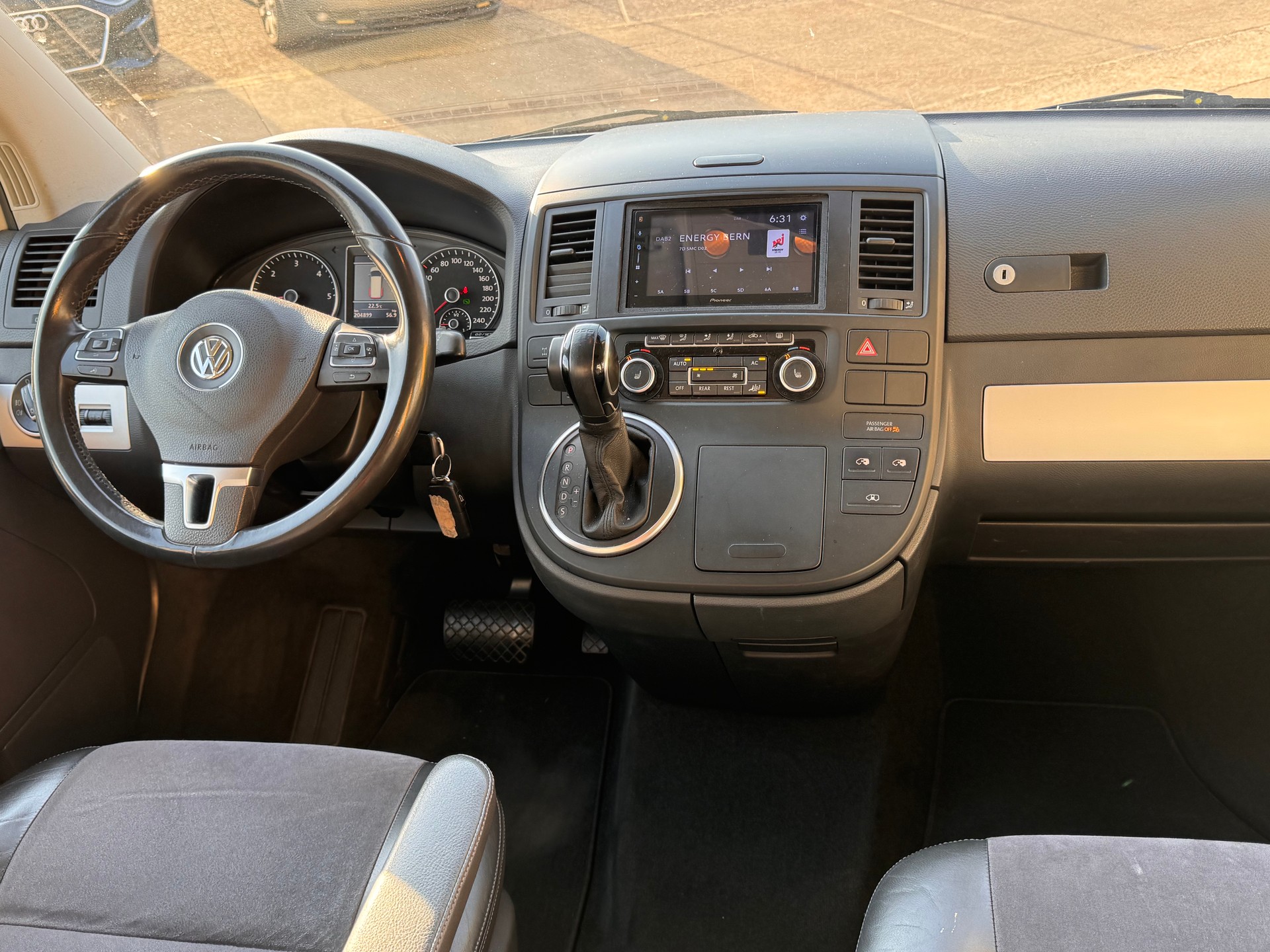 VW T5 Multivan 2.0 Bi-TDI CR Highline 4Motion DSG-image-7