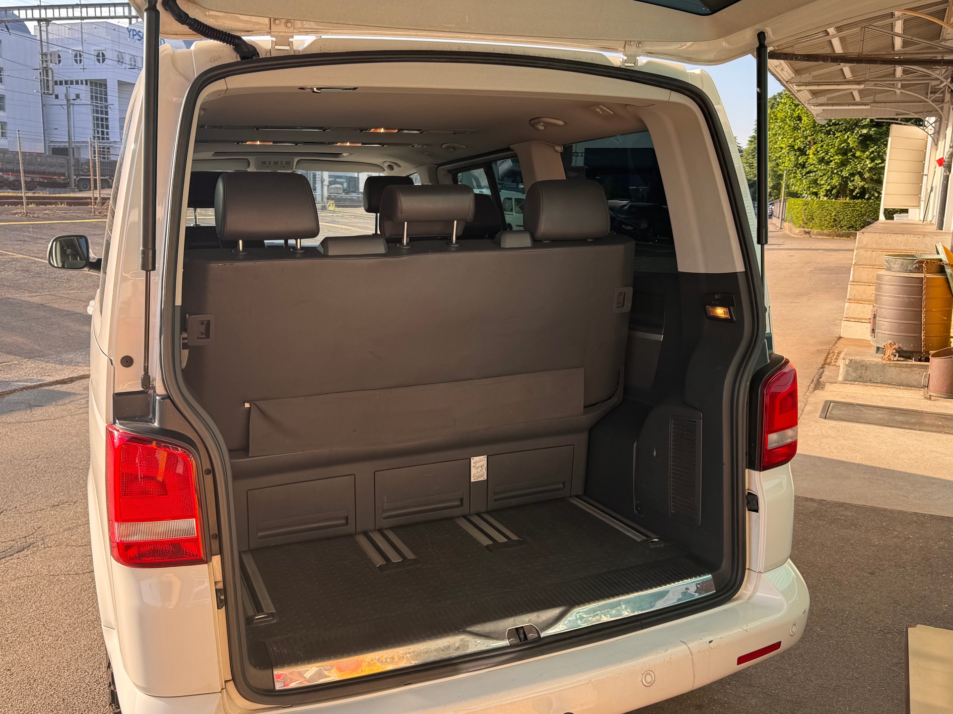 VW T5 Multivan 2.0 Bi-TDI CR Highline 4Motion DSG-image-4