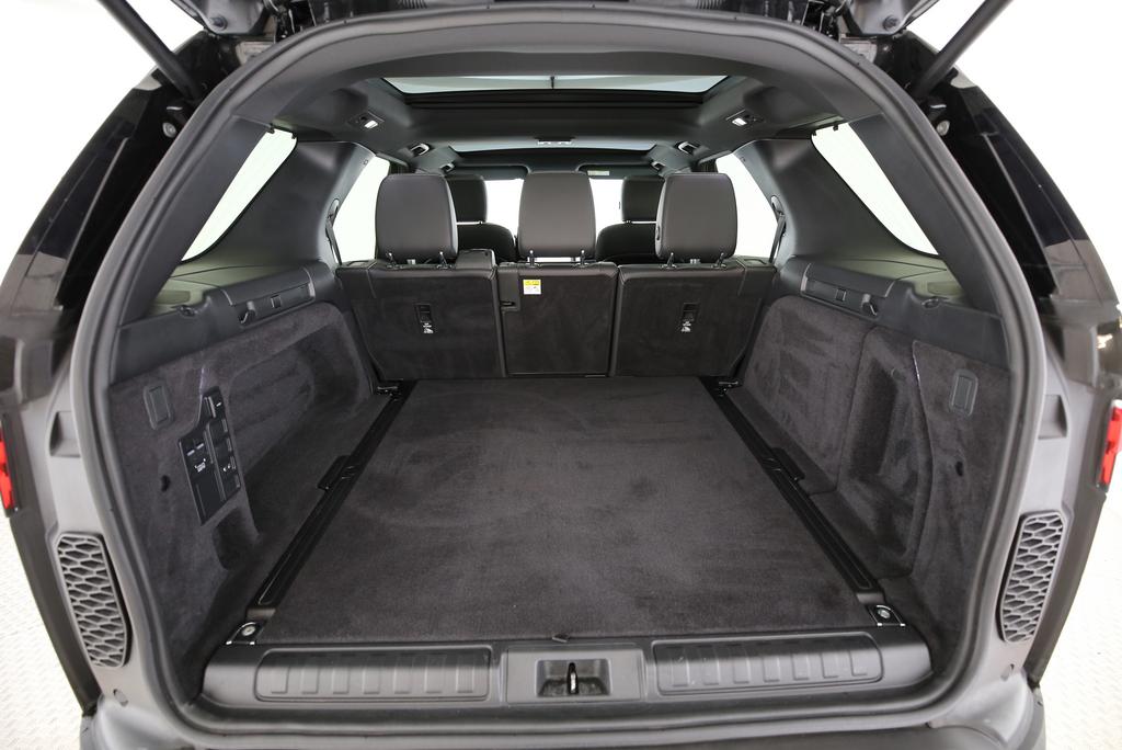 LAND ROVER Discovery 2.0 I4 S-image-13