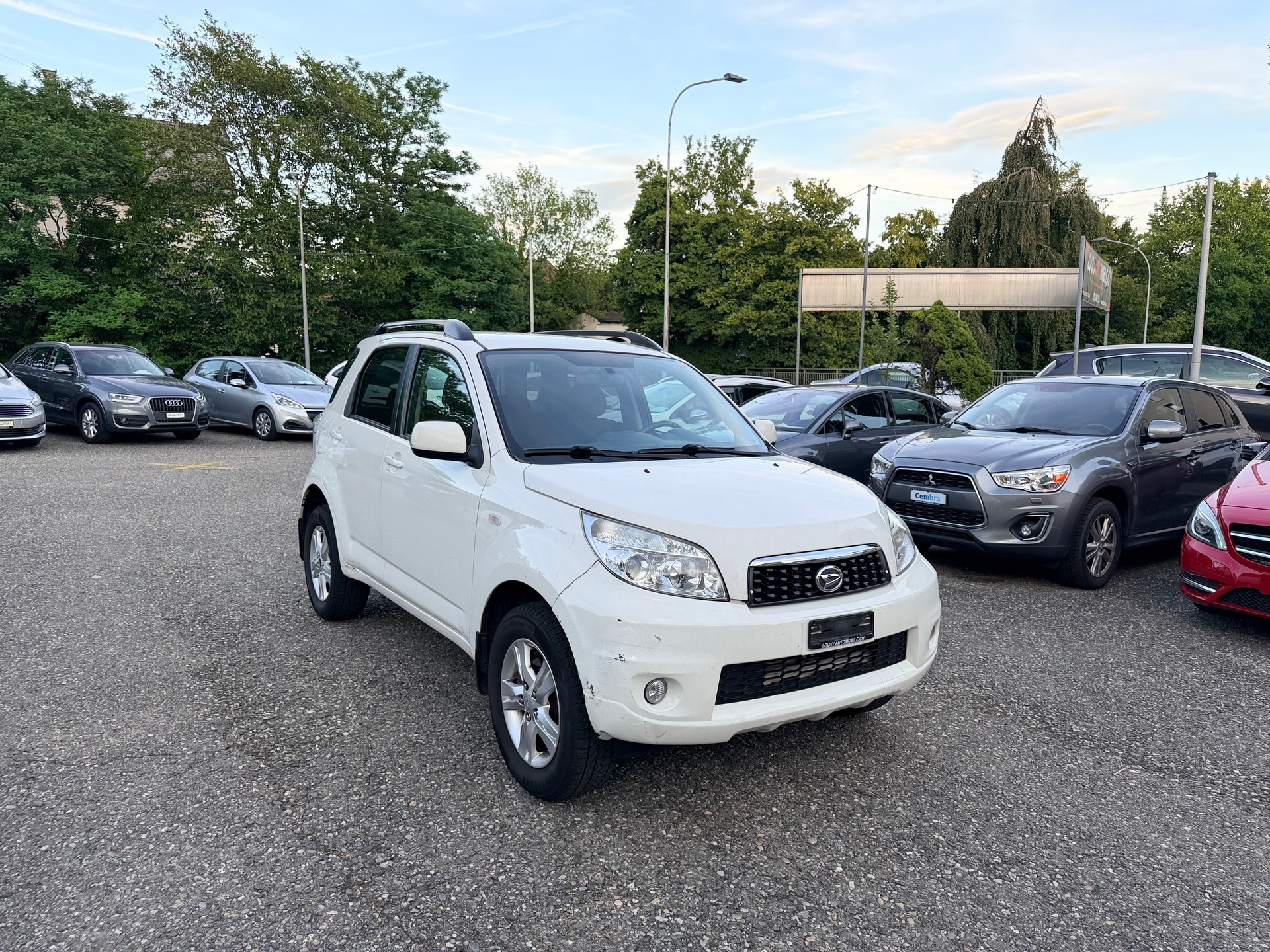 DAIHATSU Terios 1.5 16V SX Noblesse 4WD Automatic-showroom-element-2