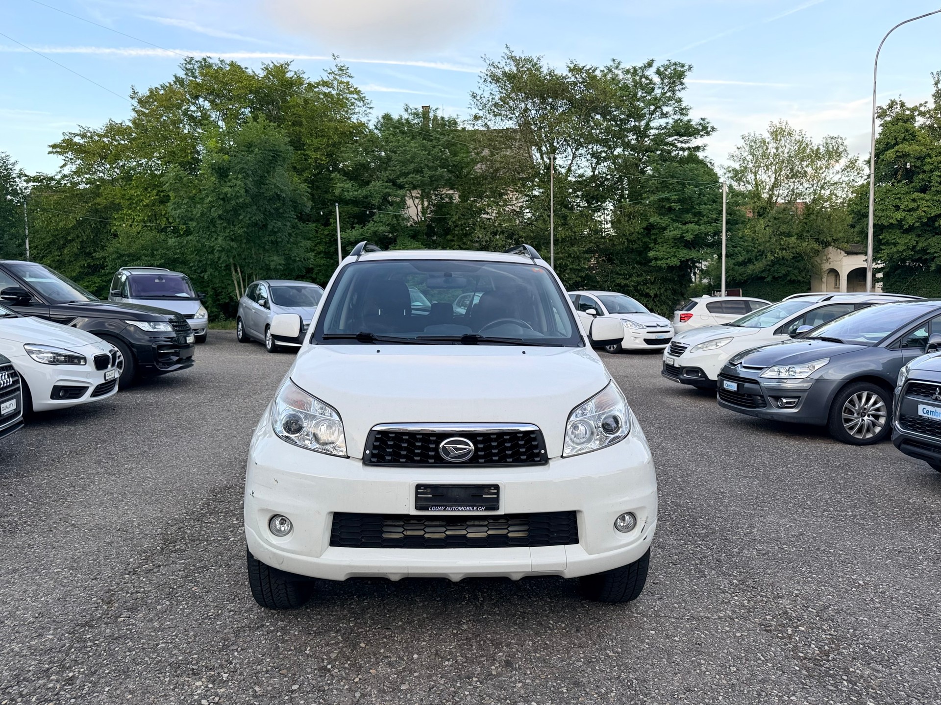 DAIHATSU Terios 1.5 16V SX Noblesse 4WD Automatic-showroom-element-1