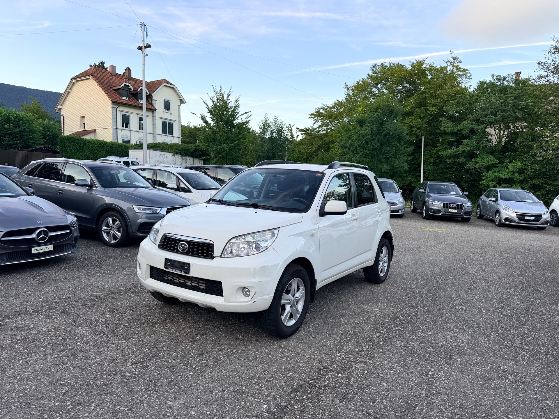 DAIHATSU Terios 1.5 16V SX Noblesse 4WD Automatic-showroom-element-3