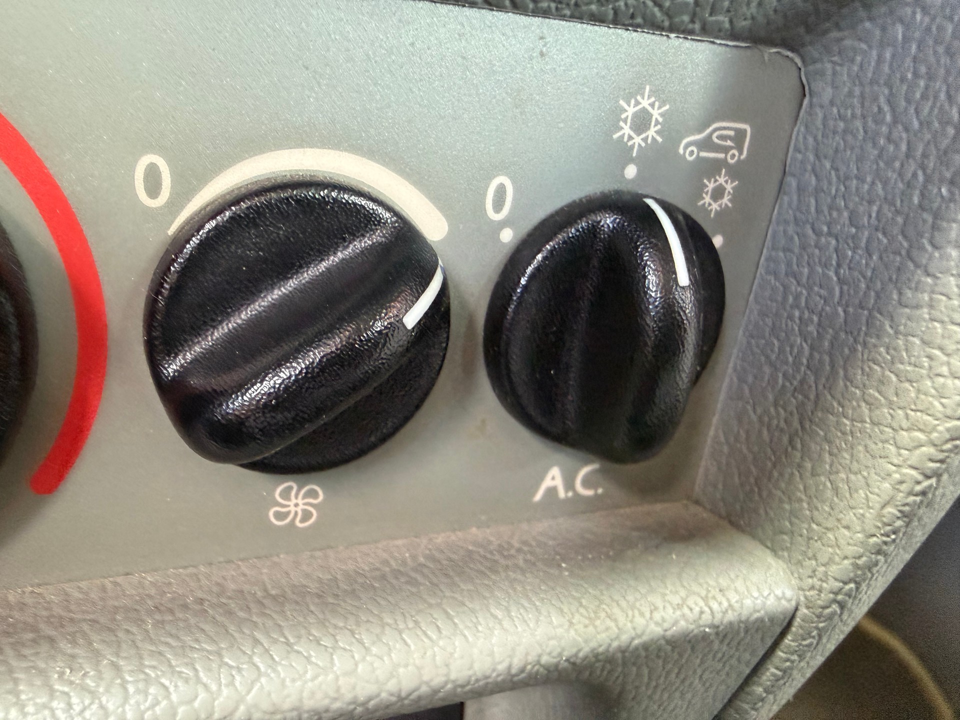 RENAULT Kangoo 1.6 16V Alizé-image-5
