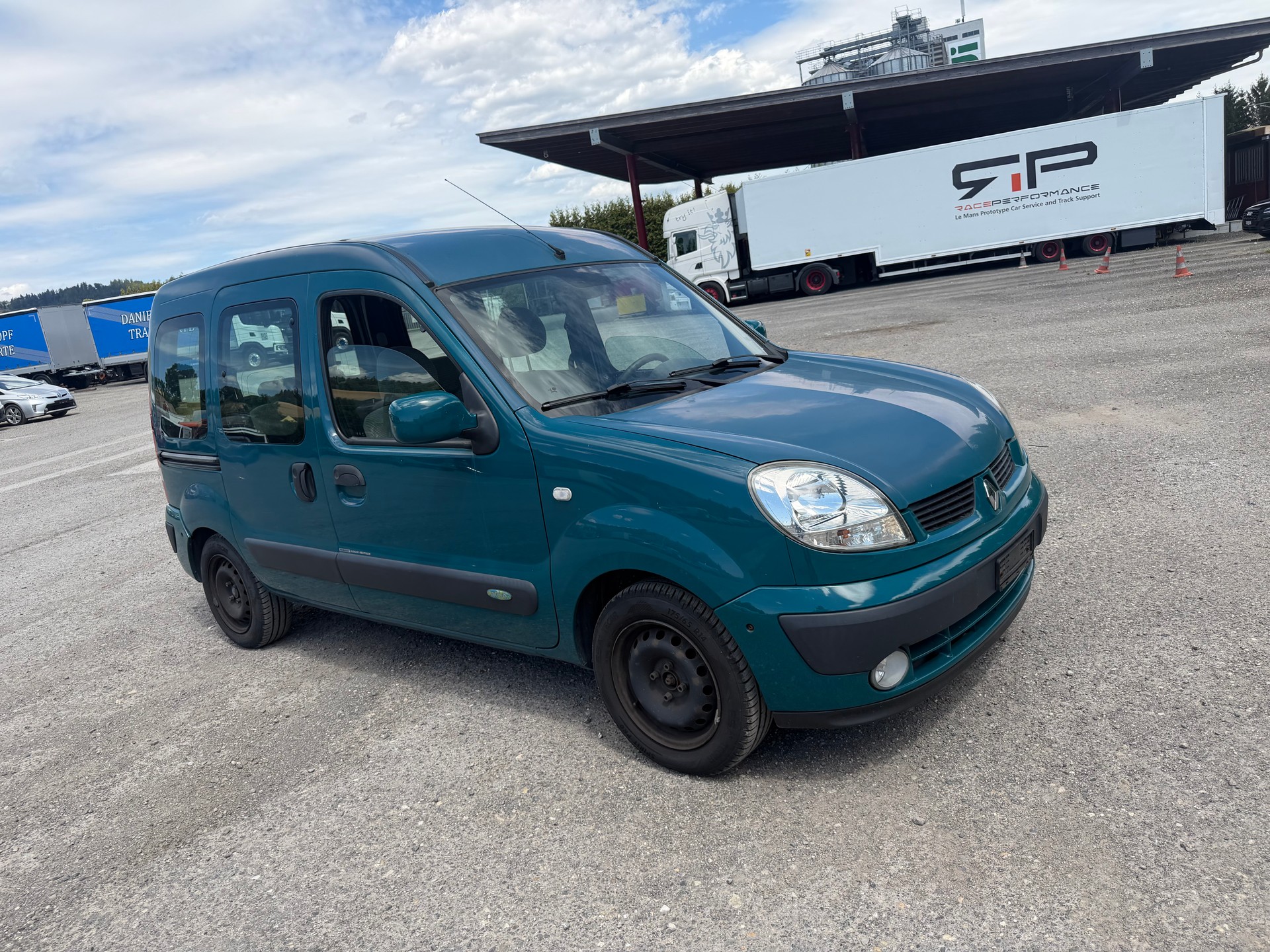 RENAULT Kangoo 1.6 16V Alizé-image-2