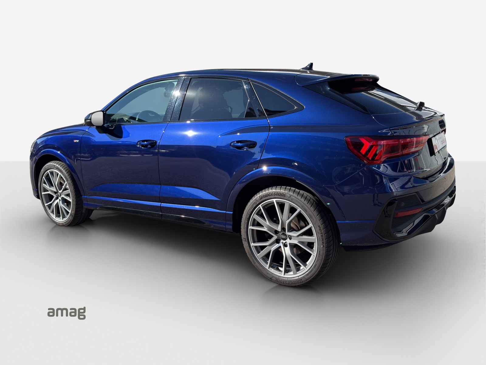 AUDI Q3 Sportback 40 TFSI S line quattro S-tronic-showroom-element-2