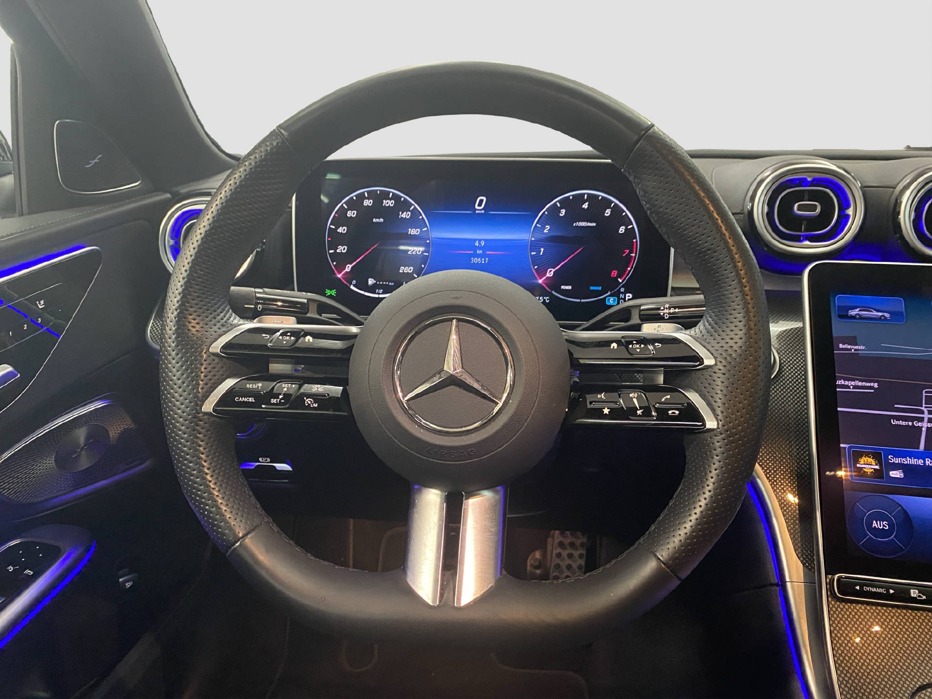 MERCEDES-BENZ C 200 AMG Line 4MATIC-image-8