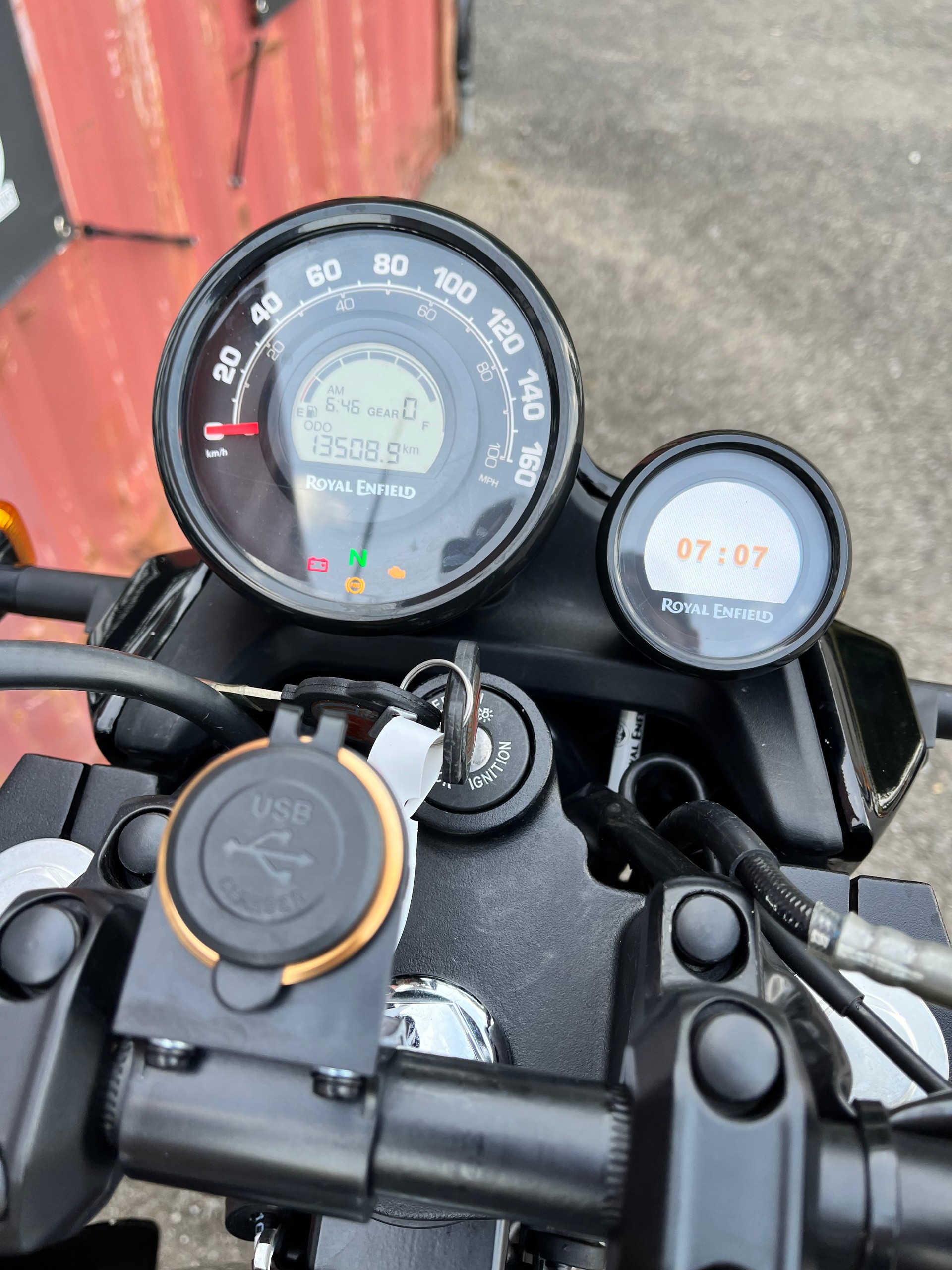 ROYAL ENFIELD Scram 411 Premium-image-11