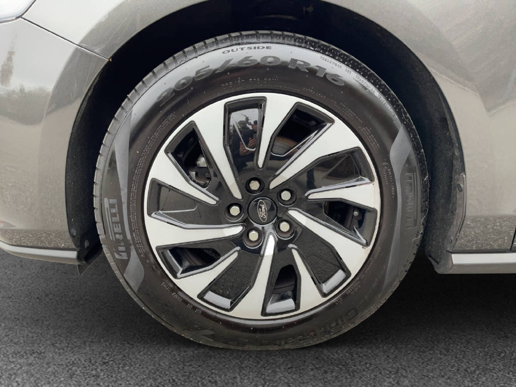 FORD Focus Station Wagon 1.0i EcoB Hybrid 155 ST-Line-image-10