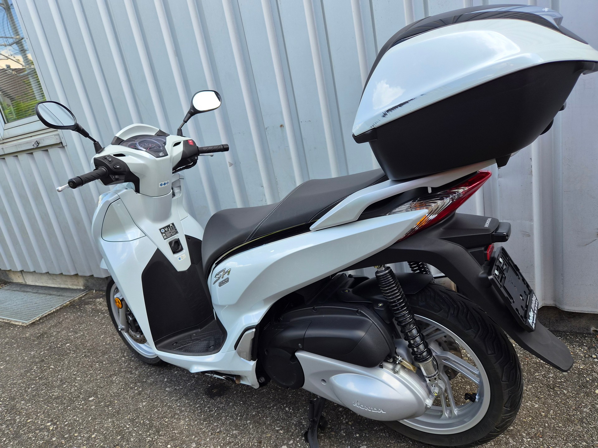 HONDA SH 300 i ABS-image-13