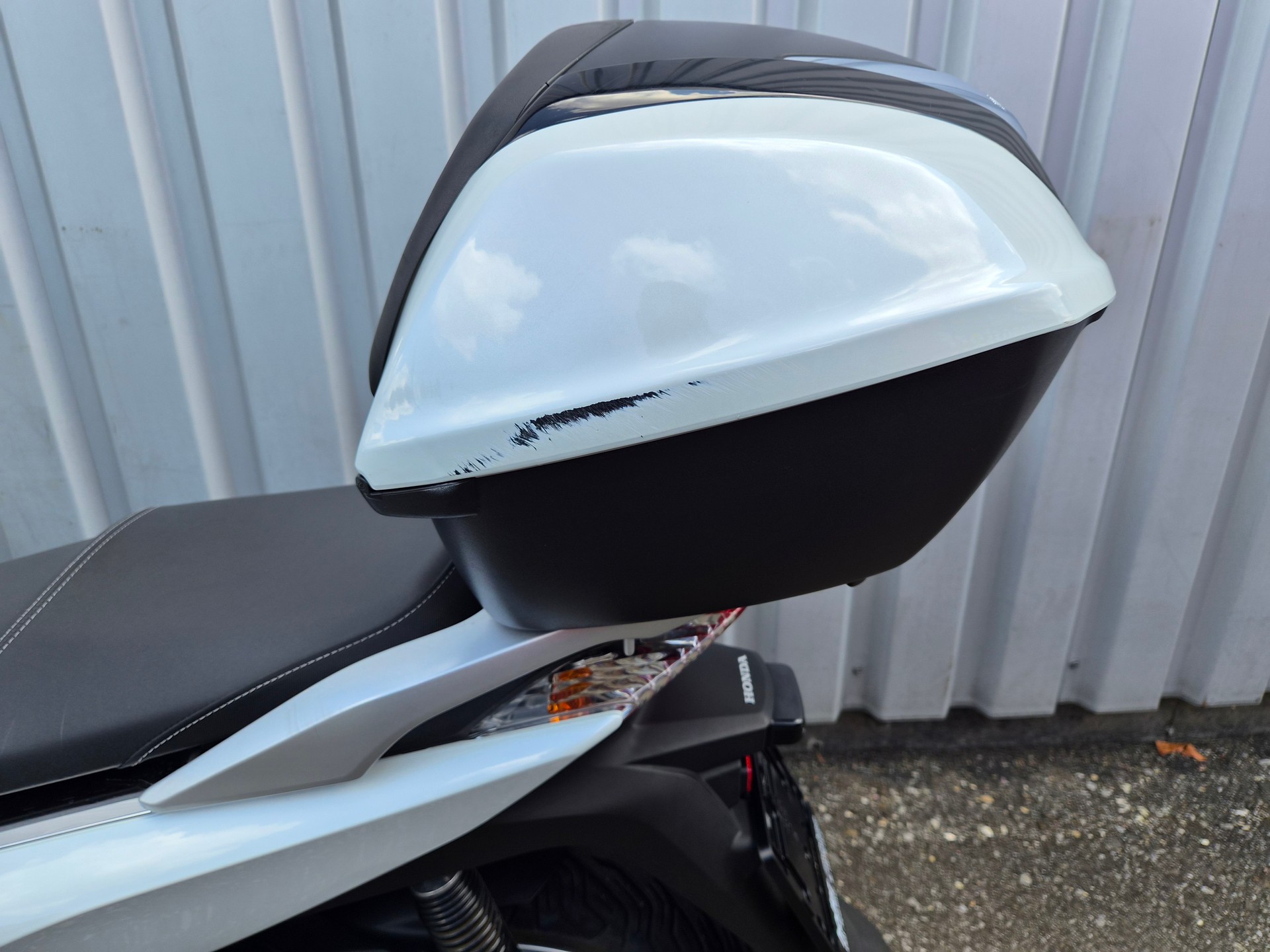 HONDA SH 300 i ABS-image-15