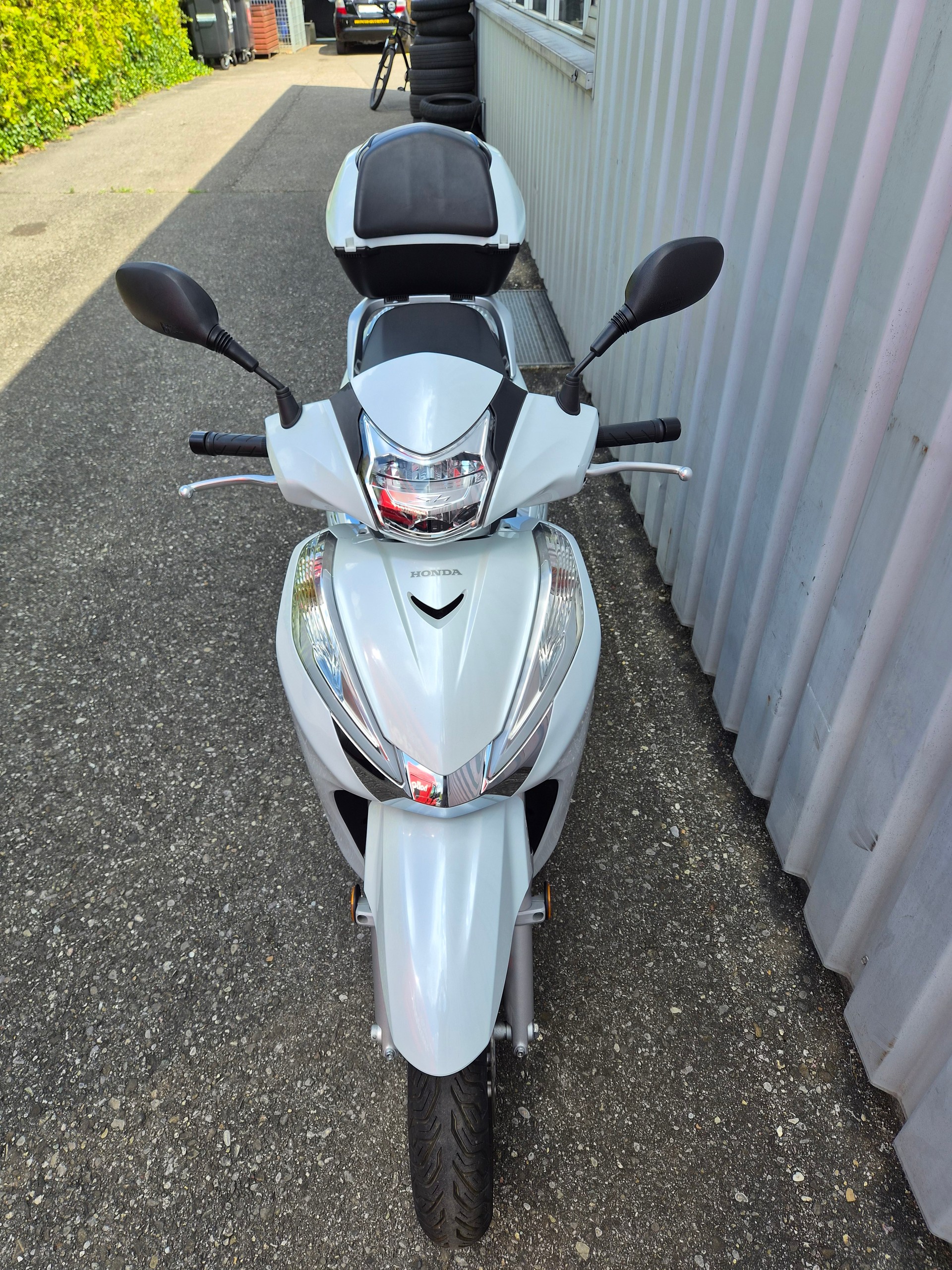 HONDA SH 300 i ABS-showroom-element-3