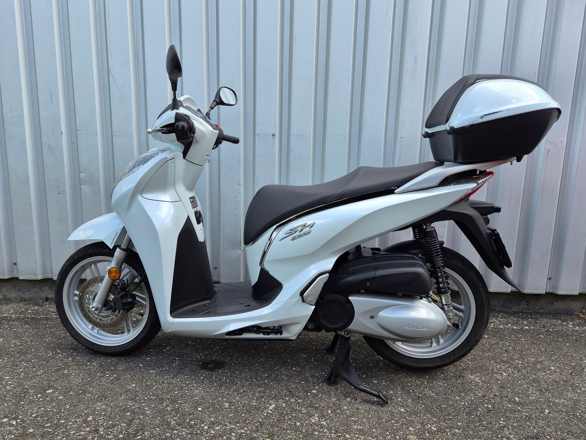 HONDA SH 300 i ABS-image-12