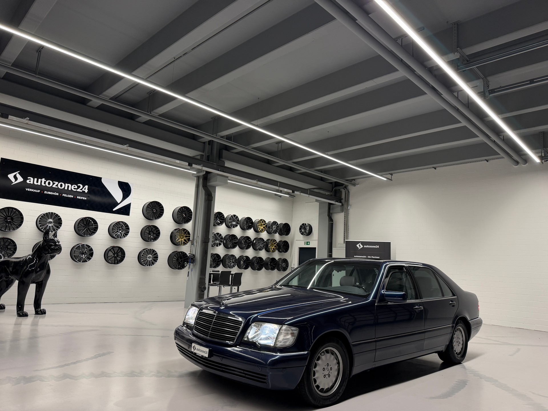 MERCEDES-BENZ S 500 Lang Automatic *One-owner vehicle*Well maintained*Full service history*Freshly serviced before delivery*-image-4