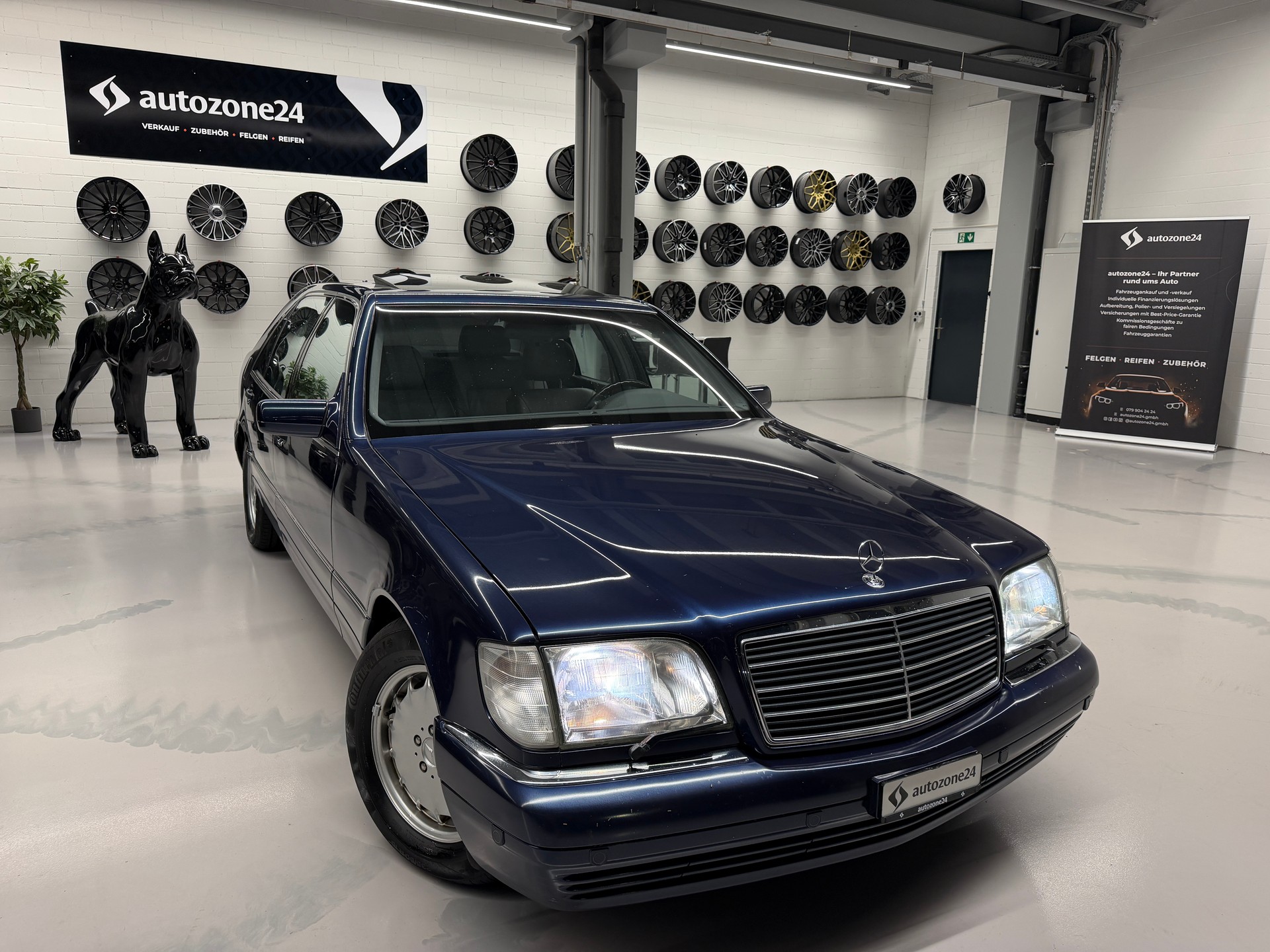 MERCEDES-BENZ S 500 Lang Automatic *One-owner vehicle*Well maintained*Full service history*Freshly serviced before delivery*-image-1